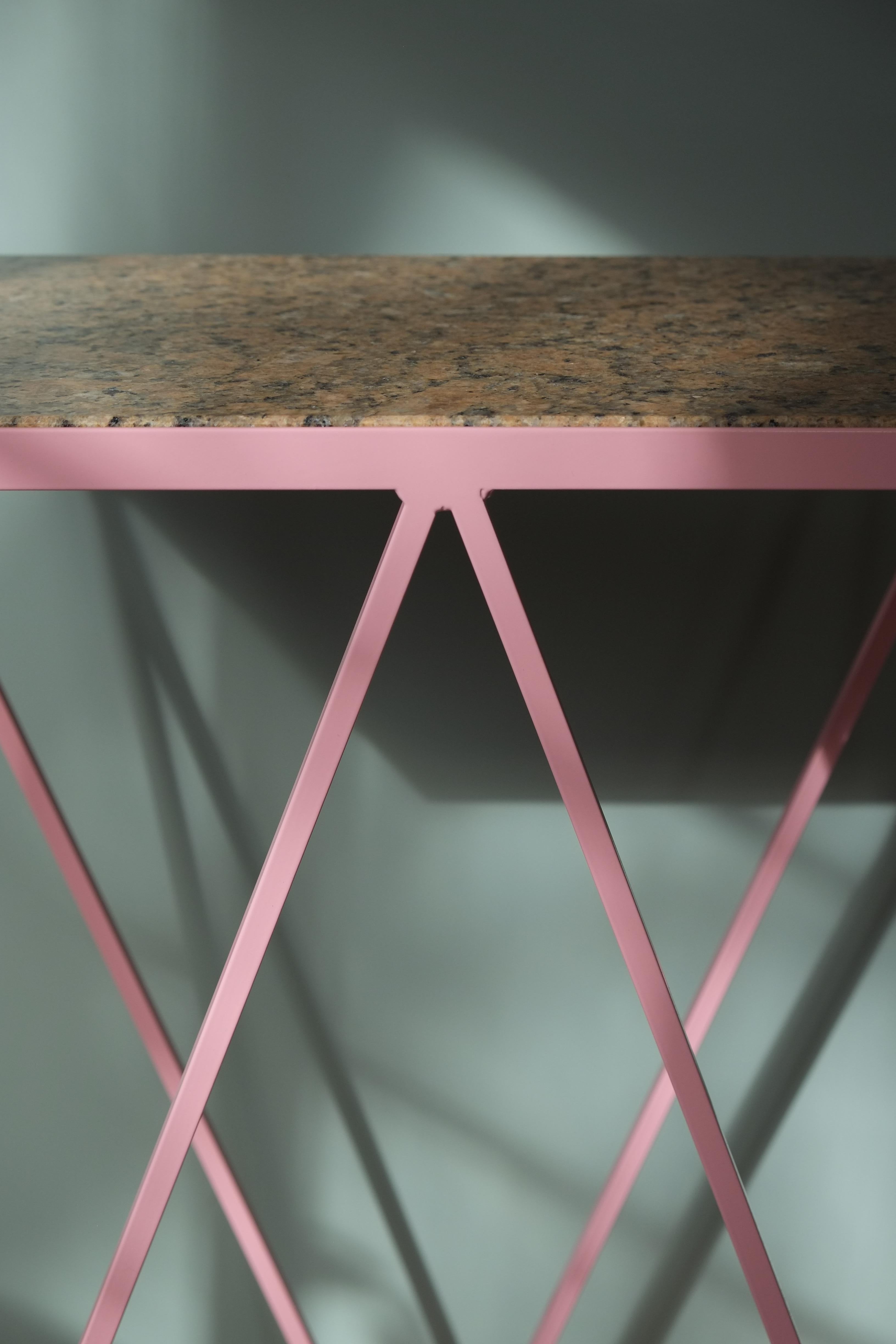 Table console Girafe personnalisable avec plateau en granit - Made in England en vente 8