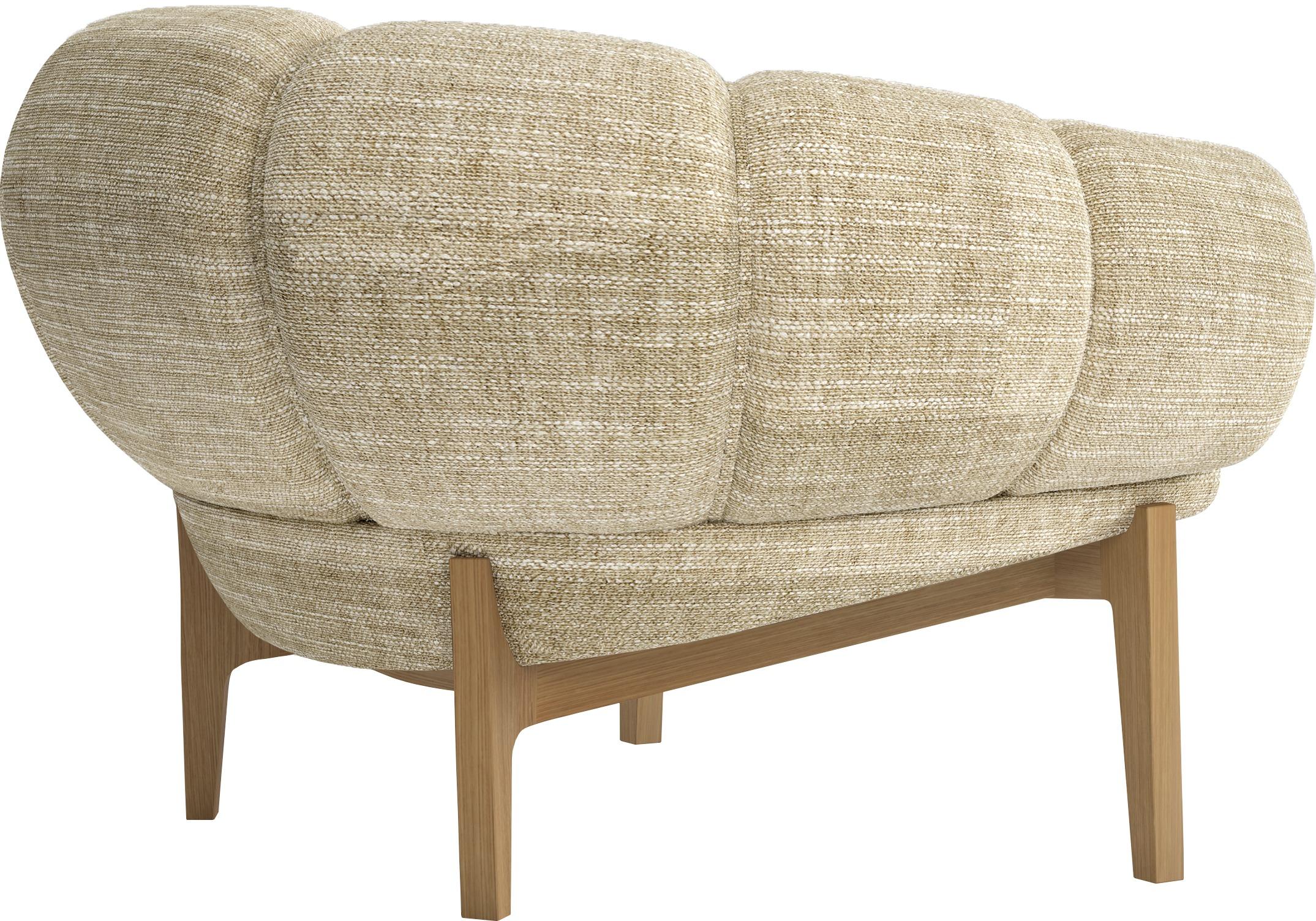 Customizable Gubi Croissant Lounge Chair Designed by Illum Wikkelsø For Sale 6