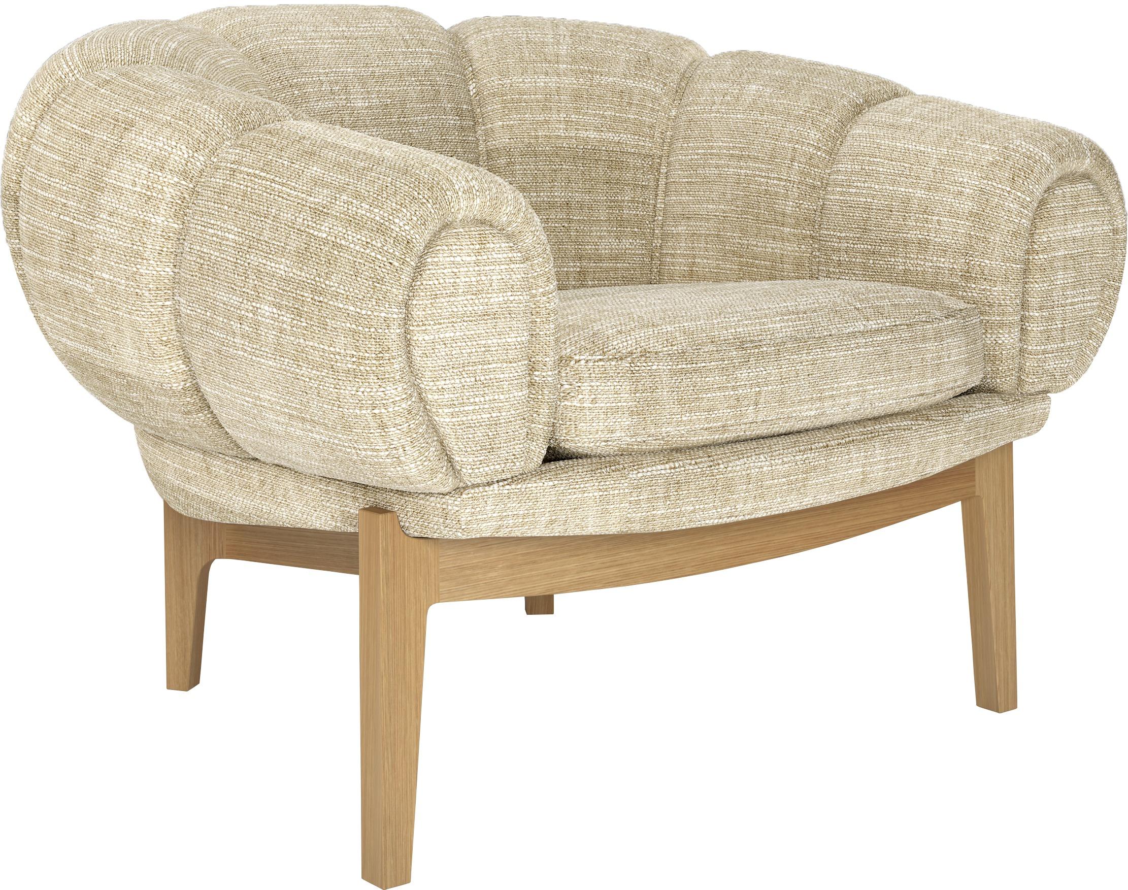 Customizable Gubi Croissant Lounge Chair Designed by Illum Wikkelsø For Sale 7