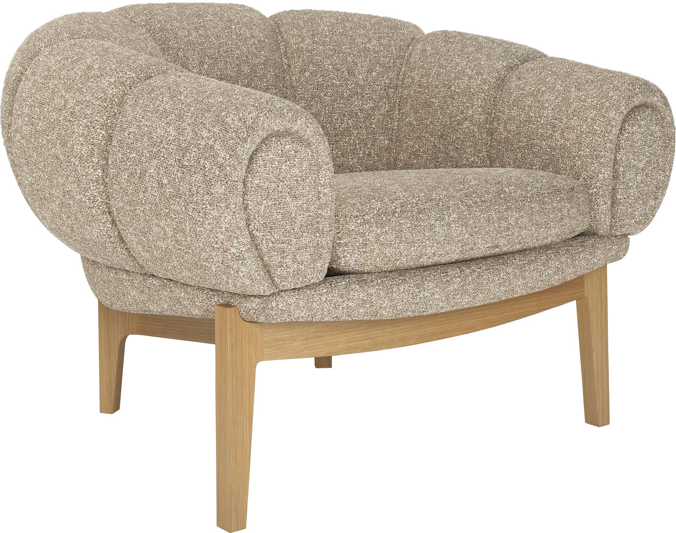 Customizable Gubi Croissant Lounge Chair Designed by Illum Wikkelsø For Sale 8