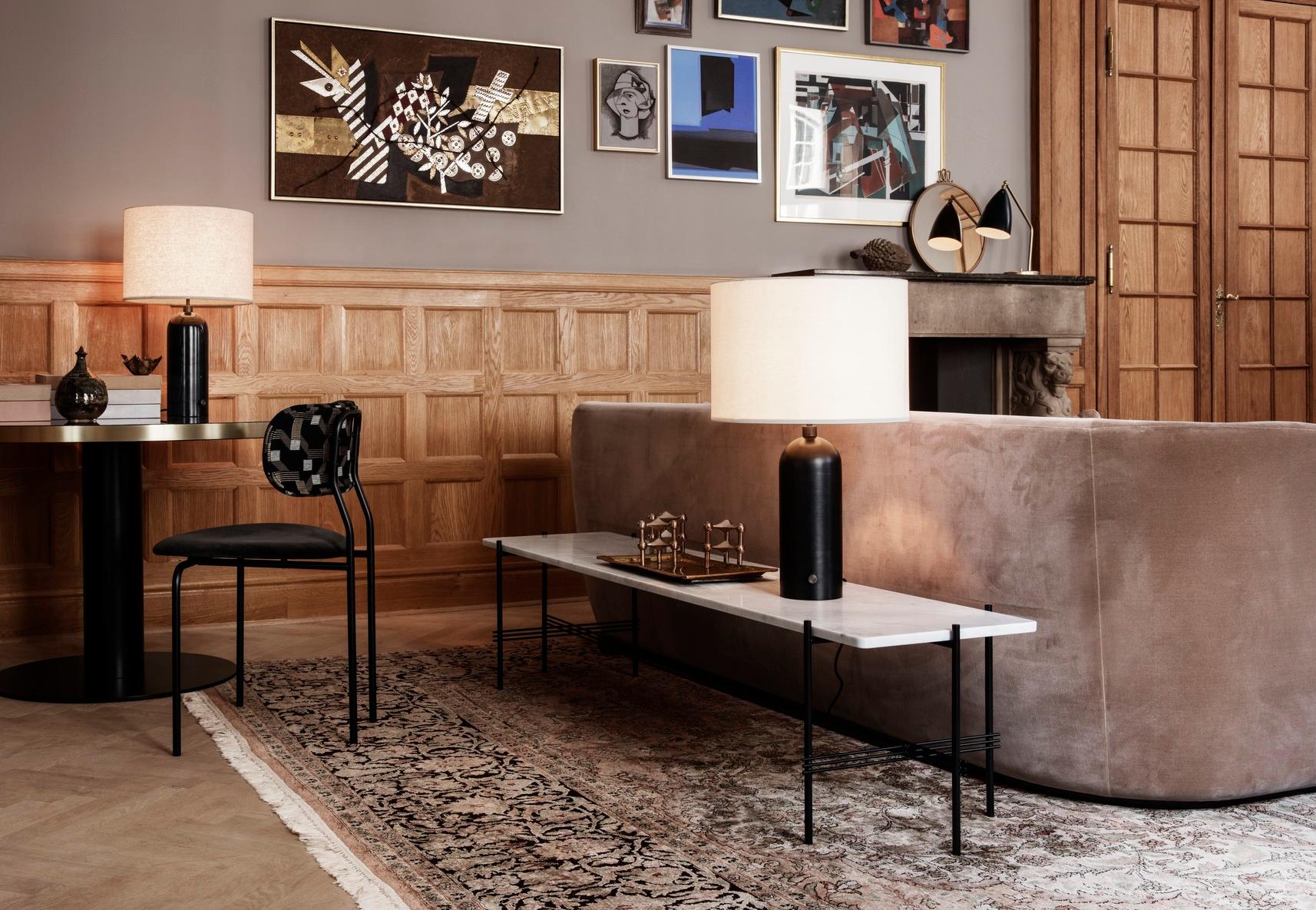 XXIe siècle et contemporain Canapé de séjour personnalisable Gubi par Space Copenhagen en vente