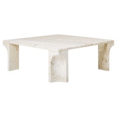 Table basse Gubi Travertine Doric personnalisable par GamFratesi
