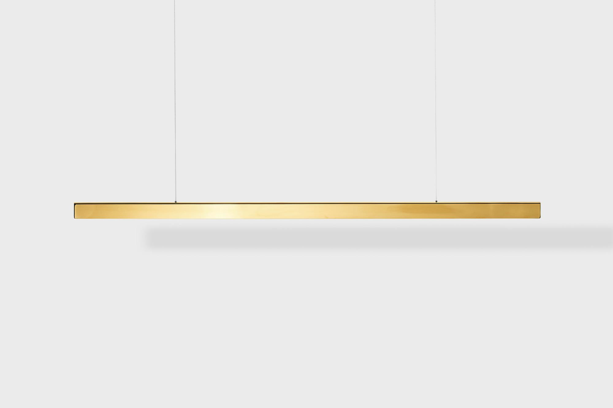 Lampada a sospensione orizzontale personalizzabile 'I-Model Cordless' in ottone lucido, 100 di Anour

Dimensioni:
- L. 100 x H. 5,3 x L. 3,5 cm

Dettagli tecnici:
- 240V / 120V (disponibile con Switchex) 
- Illuminazione LED
- Potenza: 30 W
-