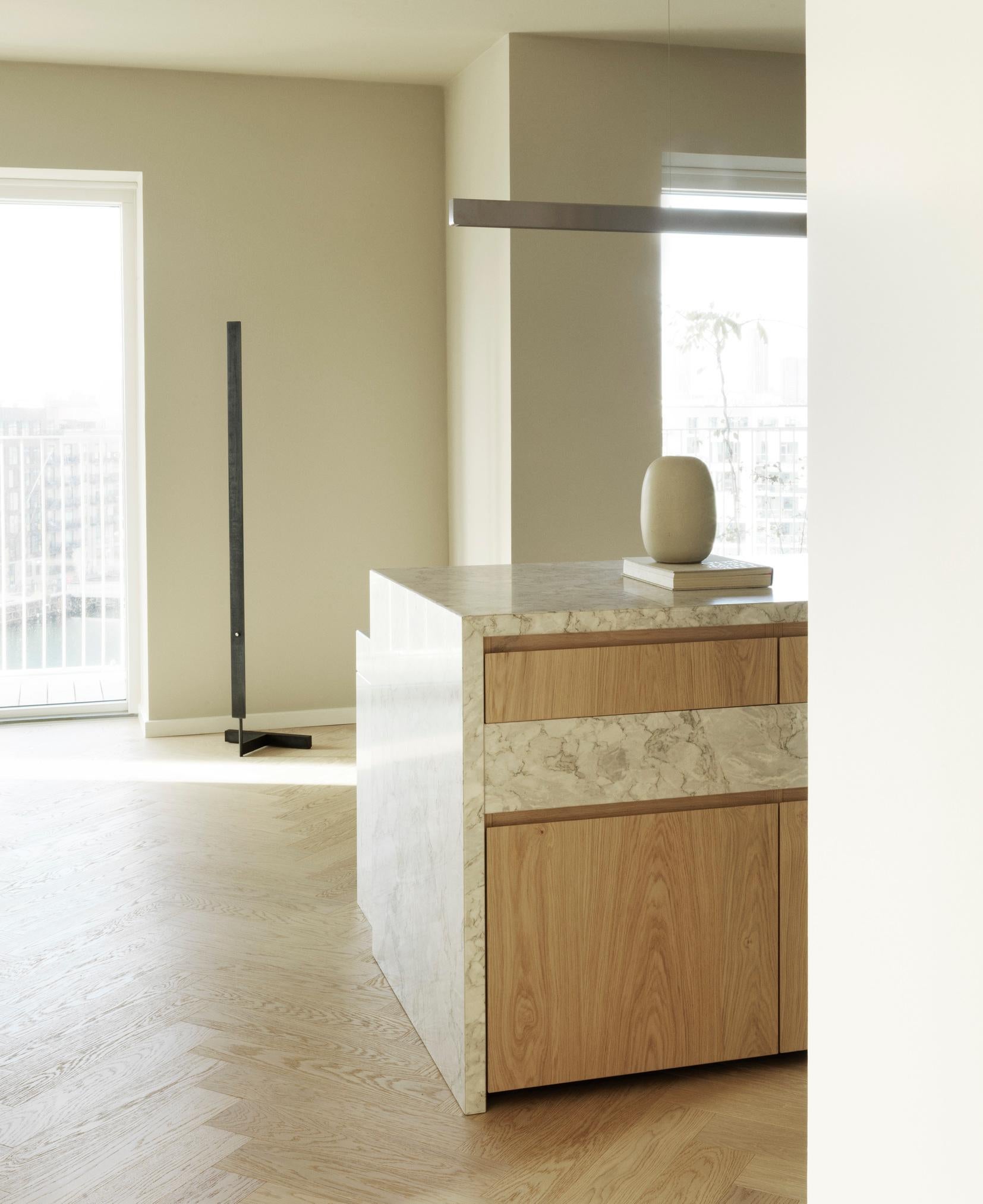 Lampada a sospensione orizzontale personalizzabile 'I-Model Cordless' in ottone lucido, 100 in vendita 13