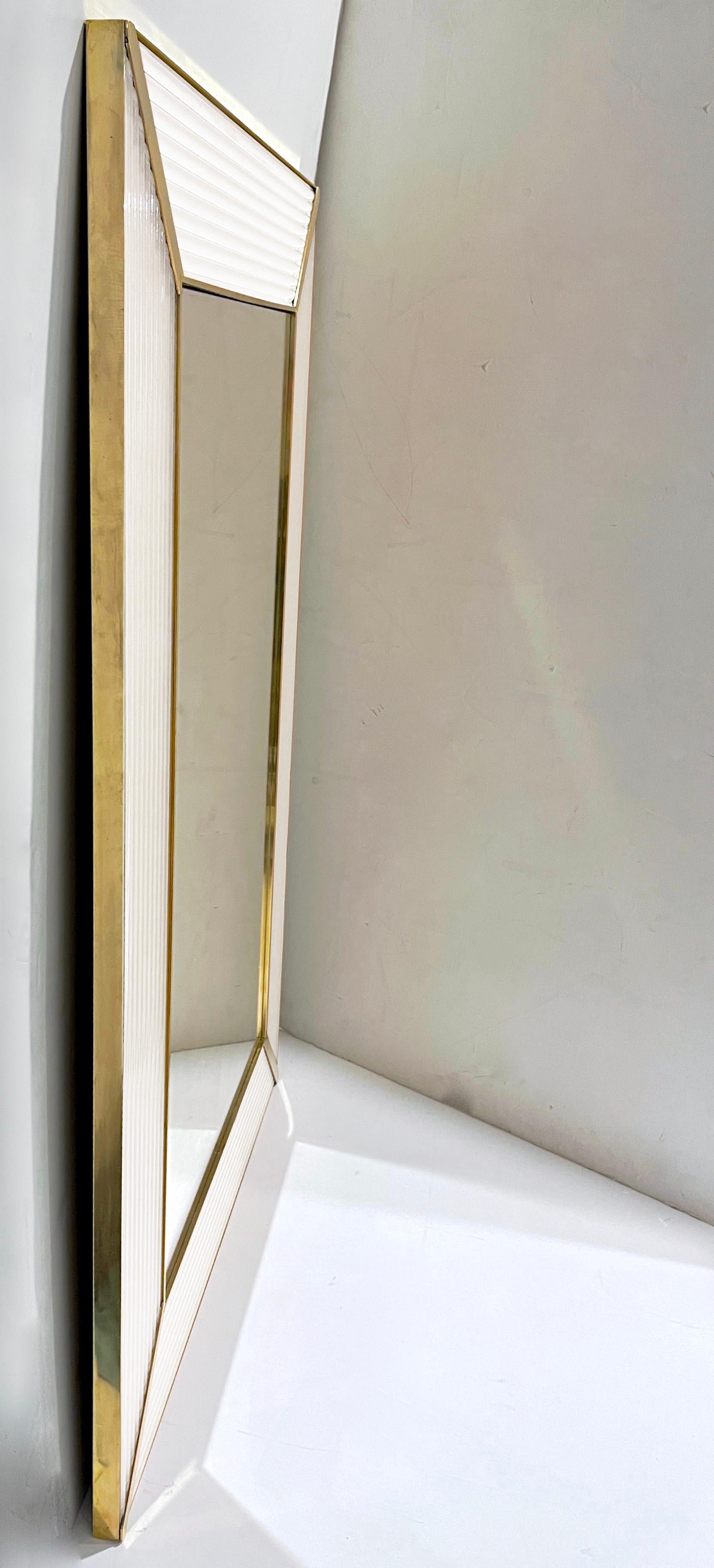 Hand-Crafted Contemporary Italian Art Deco Design Iridescent White Murano Glass Brass Mirror For Sale