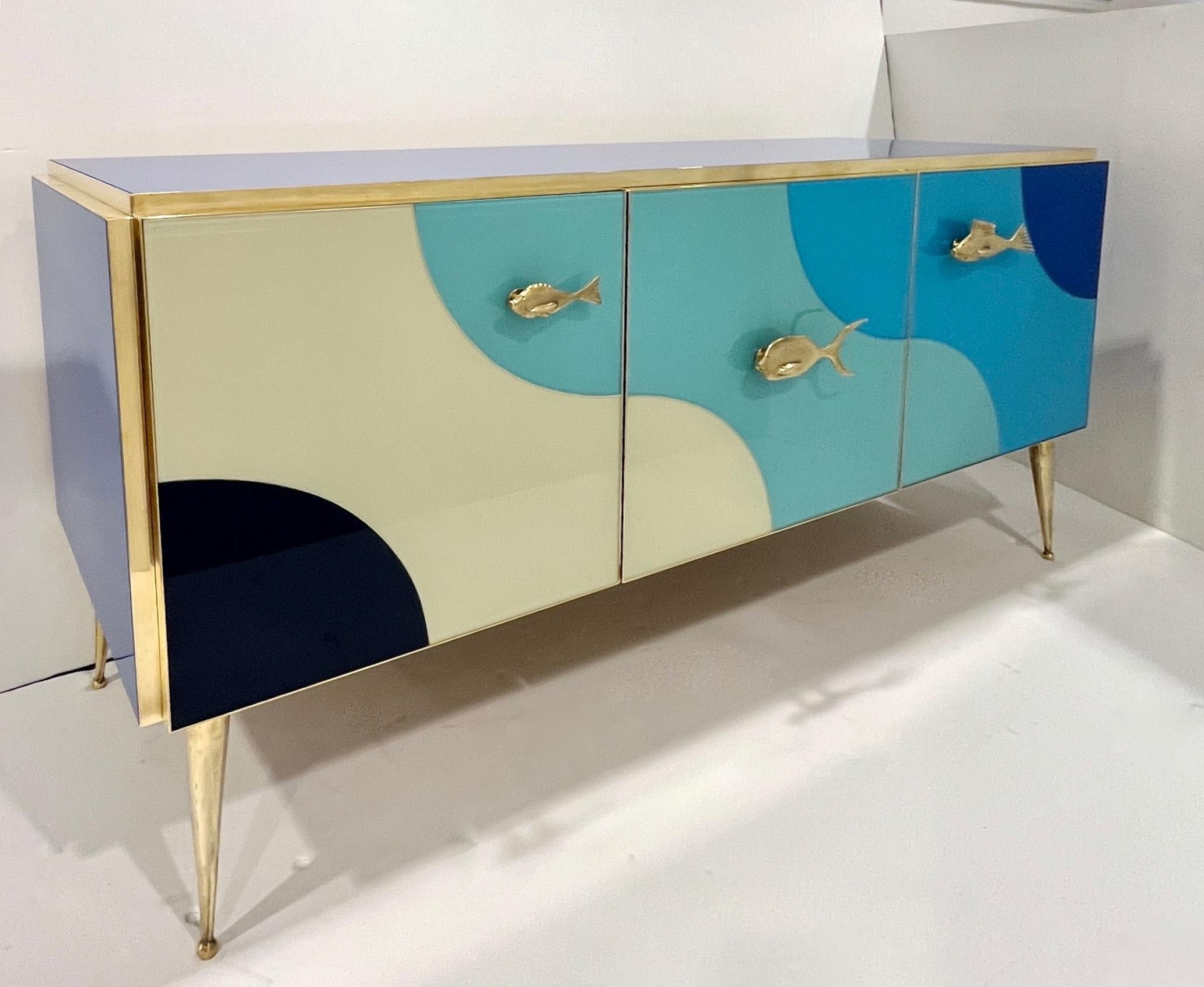 Decoración de playa en cristal marfil azul italiano personalizable Armario/tablero moderno en venta 5