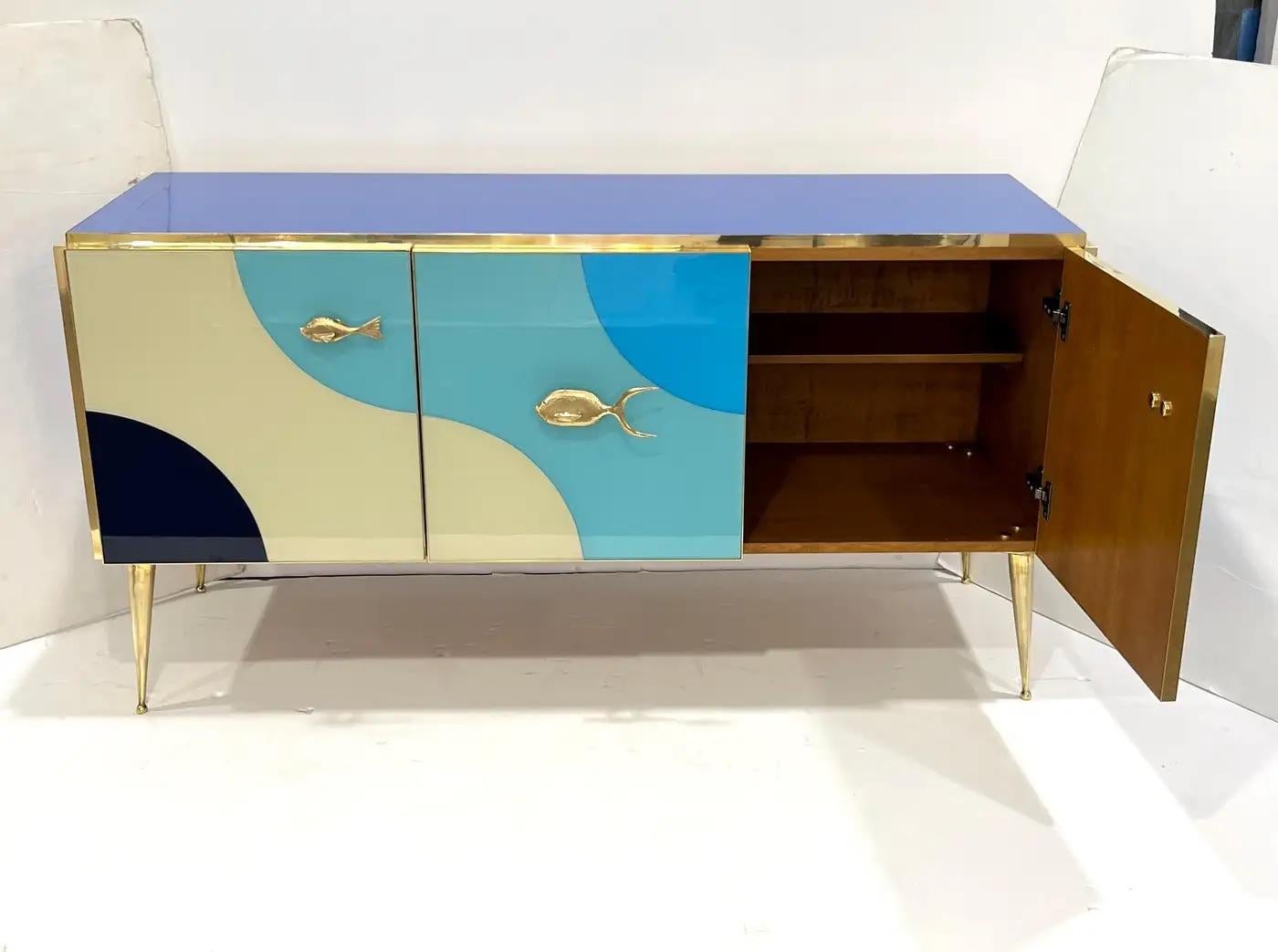 Decoración de playa en cristal marfil azul italiano personalizable Armario/tablero moderno en venta 6