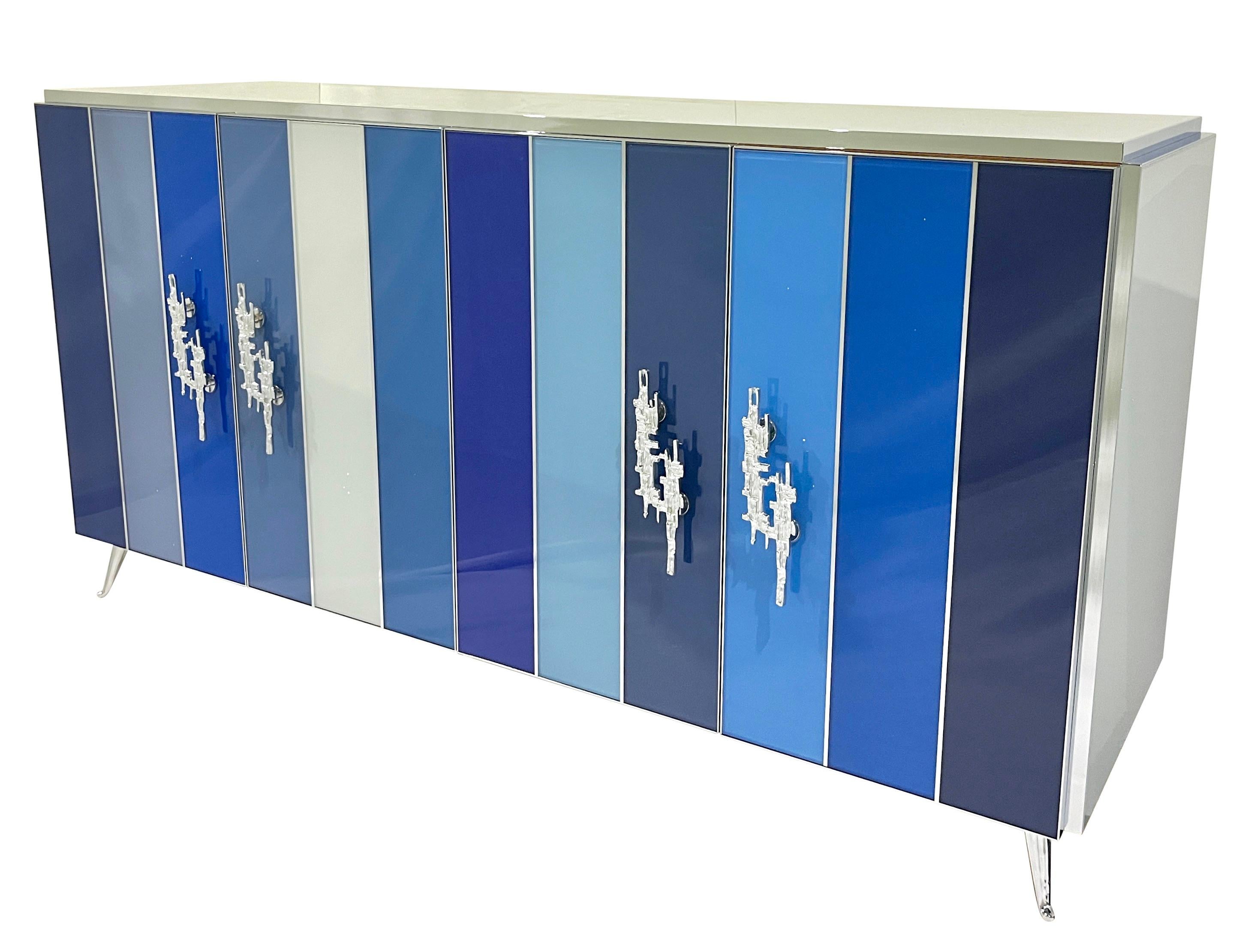 Anpassbarer italienischer postmoderner Schrank/Sideboard aus blau-grau-weißem Glas und Nickel im Angebot 4