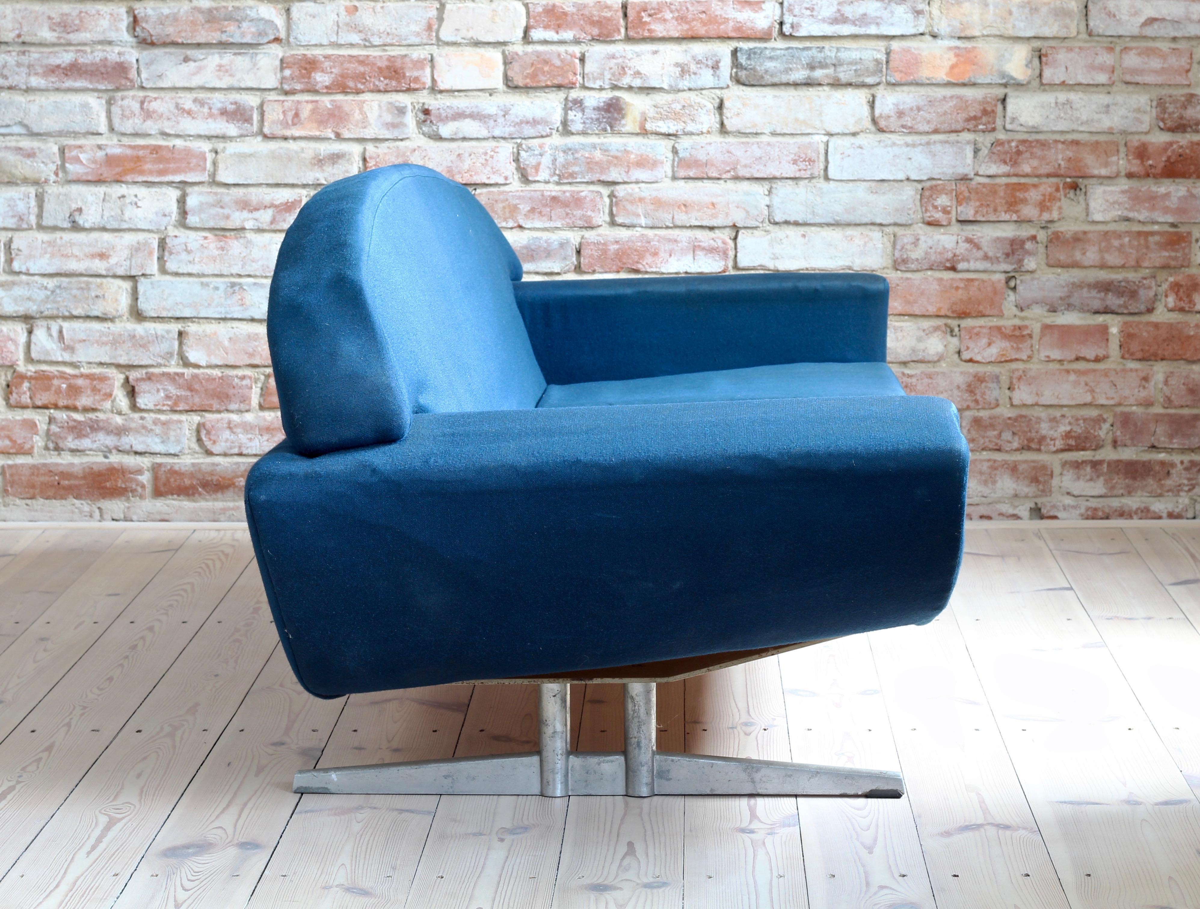 Customizable Johannes Andersen Sofa Capri for Trensum, Denmark, 1958 In Fair Condition In Wrocław, Poland