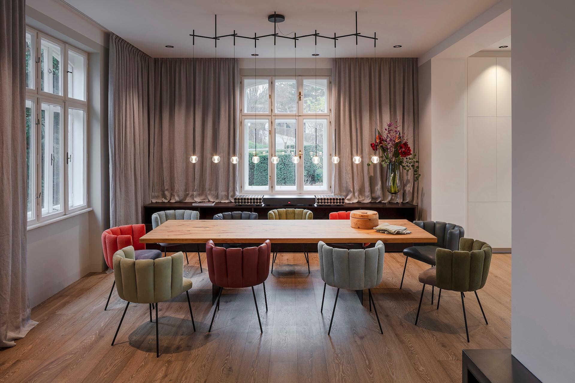 Anpassbarer KFF Gaia Stuhl von Monica Armani im Zustand „Neu“ im Angebot in New York, NY