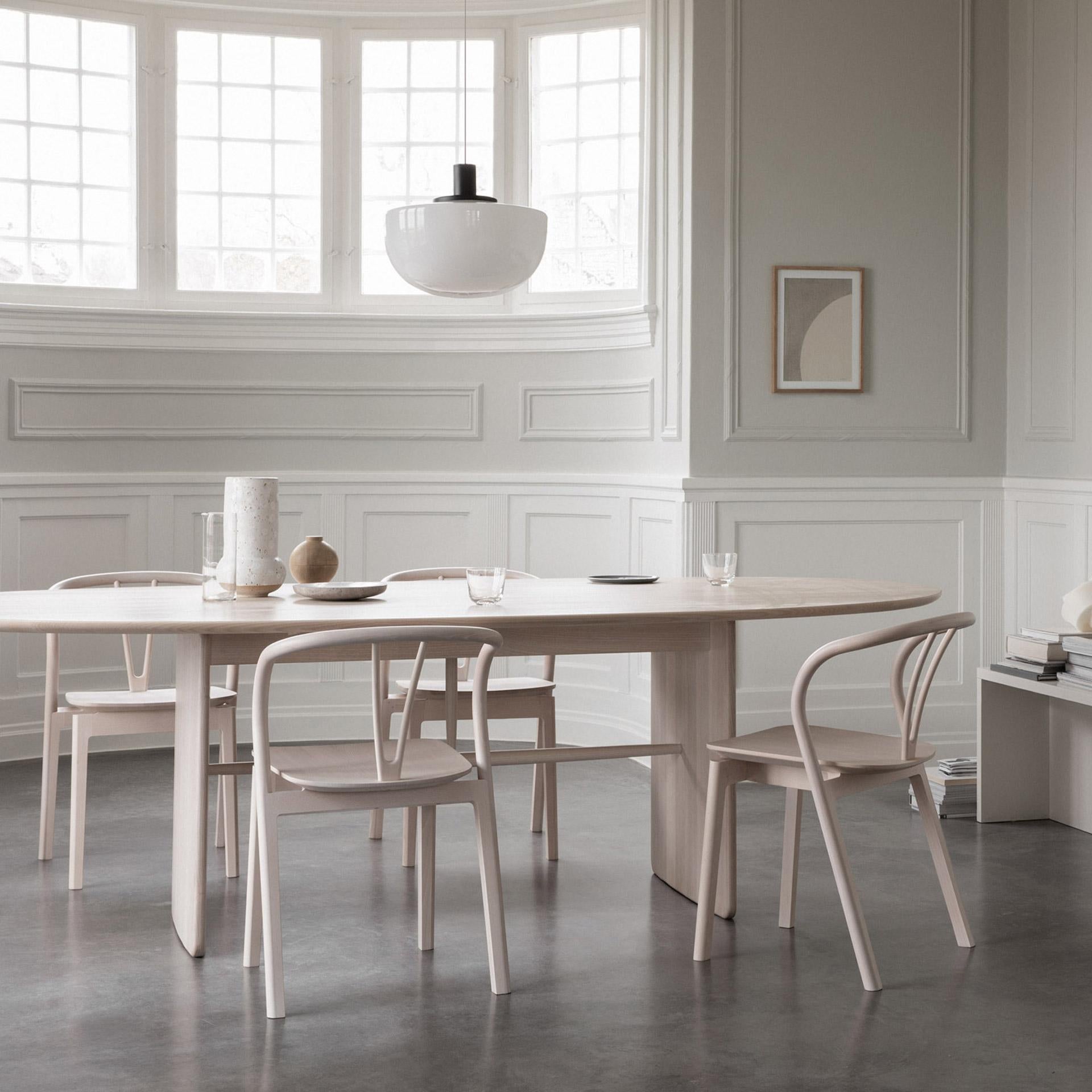 Grande table personnalisable L.Ercolani Pennon par Norm Architects Neuf - En vente à New York, NY