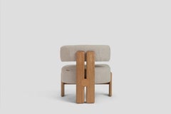 Sedia da salotto personalizzabile de la Paz, legno massiccio di noce e imbottitura.