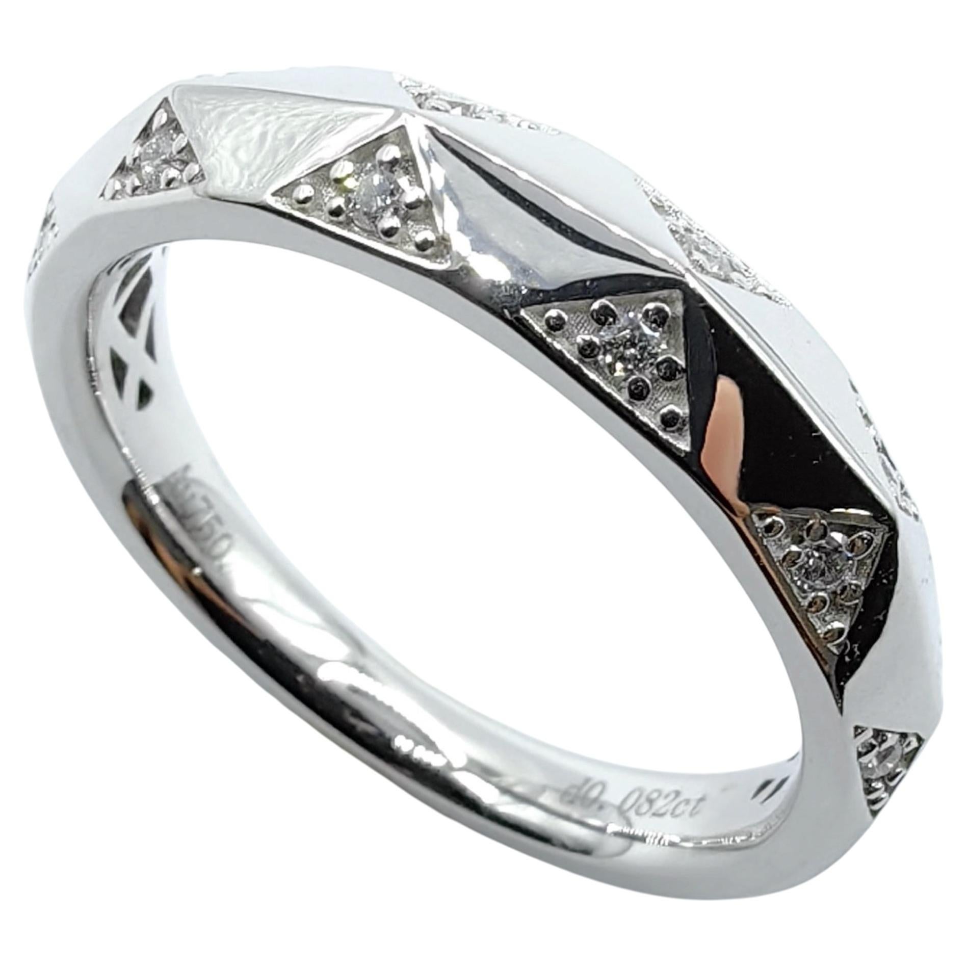 For Sale:  Bespoke Geometric Chevron Pavé Diamond Wedding Band in 14K/18K Gold or Platinum