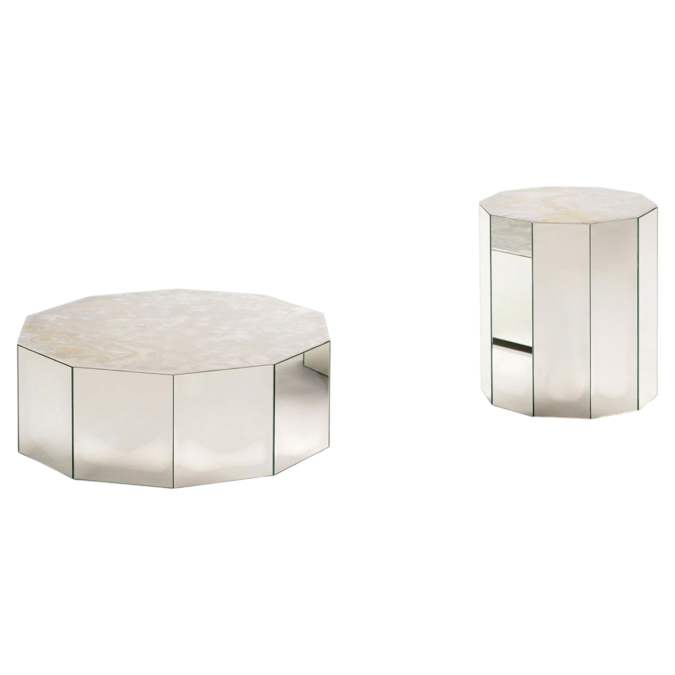 Juego de dos mesas Colonna de Tacchini con tapa de mármol personalizable, diseñadas por Roberto Sironi