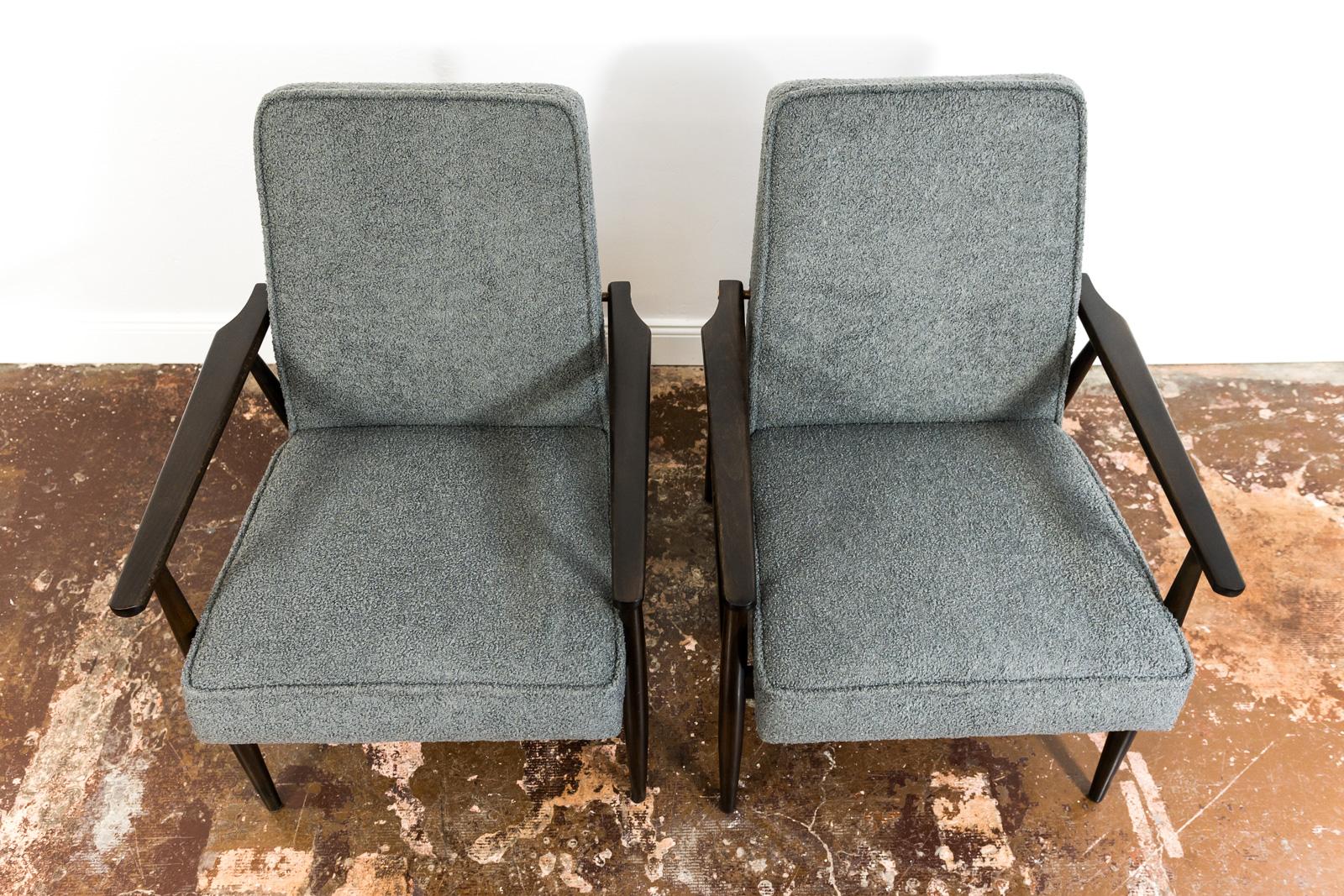 Customizable Pair Of Mid Century Armchairs Type 300-190 by H.Lis, 1960's For Sale 2