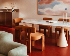 Sedia da pranzo moderna personalizzabile “de la Paz” in rovere bianco, legno massello e rivestimento.