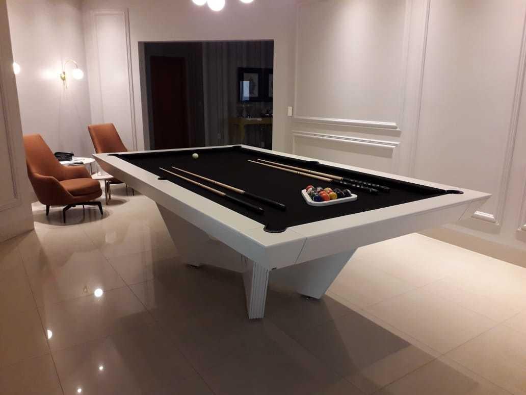 Brazilian Customizable Modern Pool Table For Sale