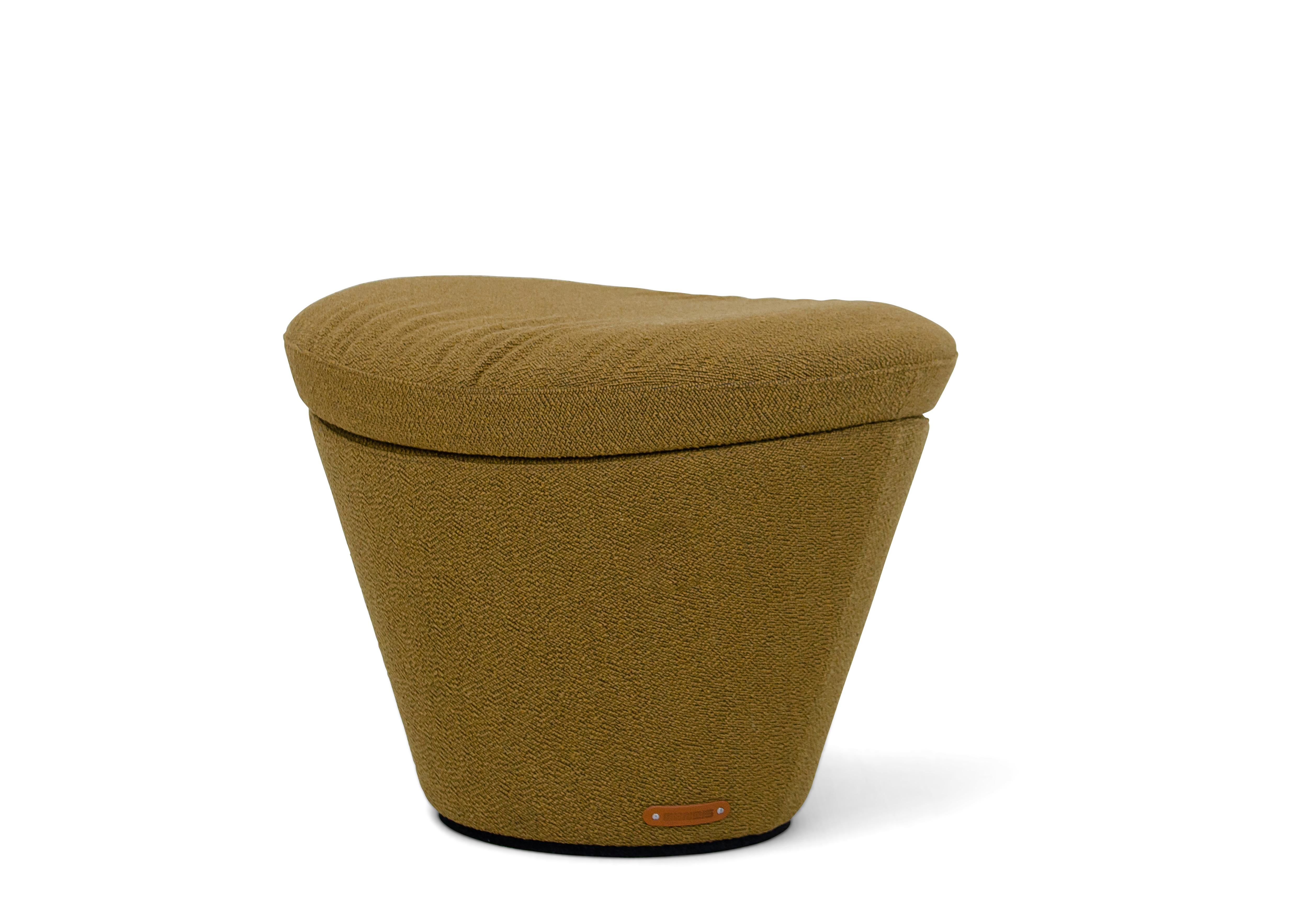 Customizable Montis Fabin Lounge Chair & Ottoman by OLIVER SCHICK For Sale 11