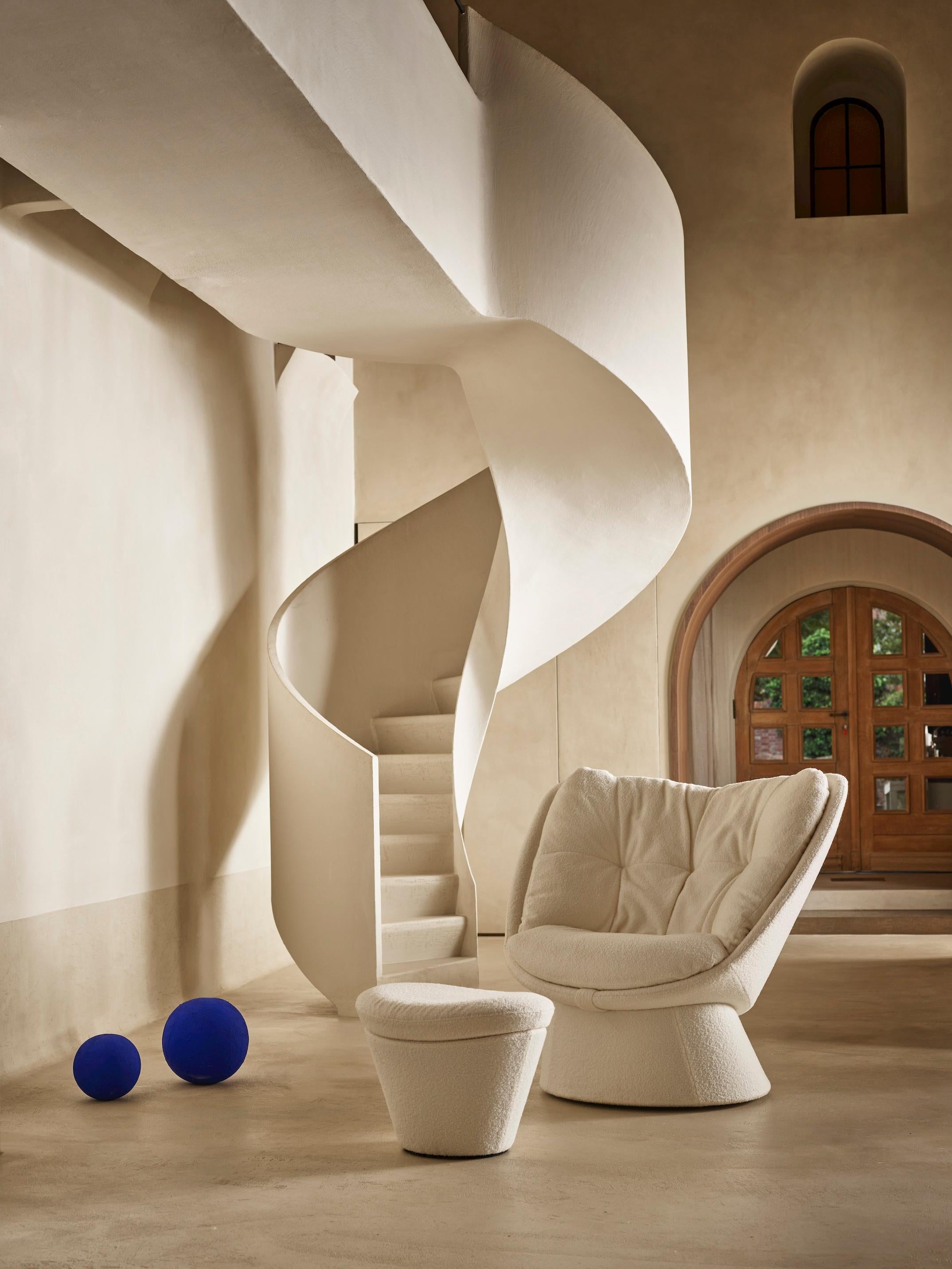 Customizable Montis Fabin Lounge Chair & Ottoman by OLIVER SCHICK For Sale 2