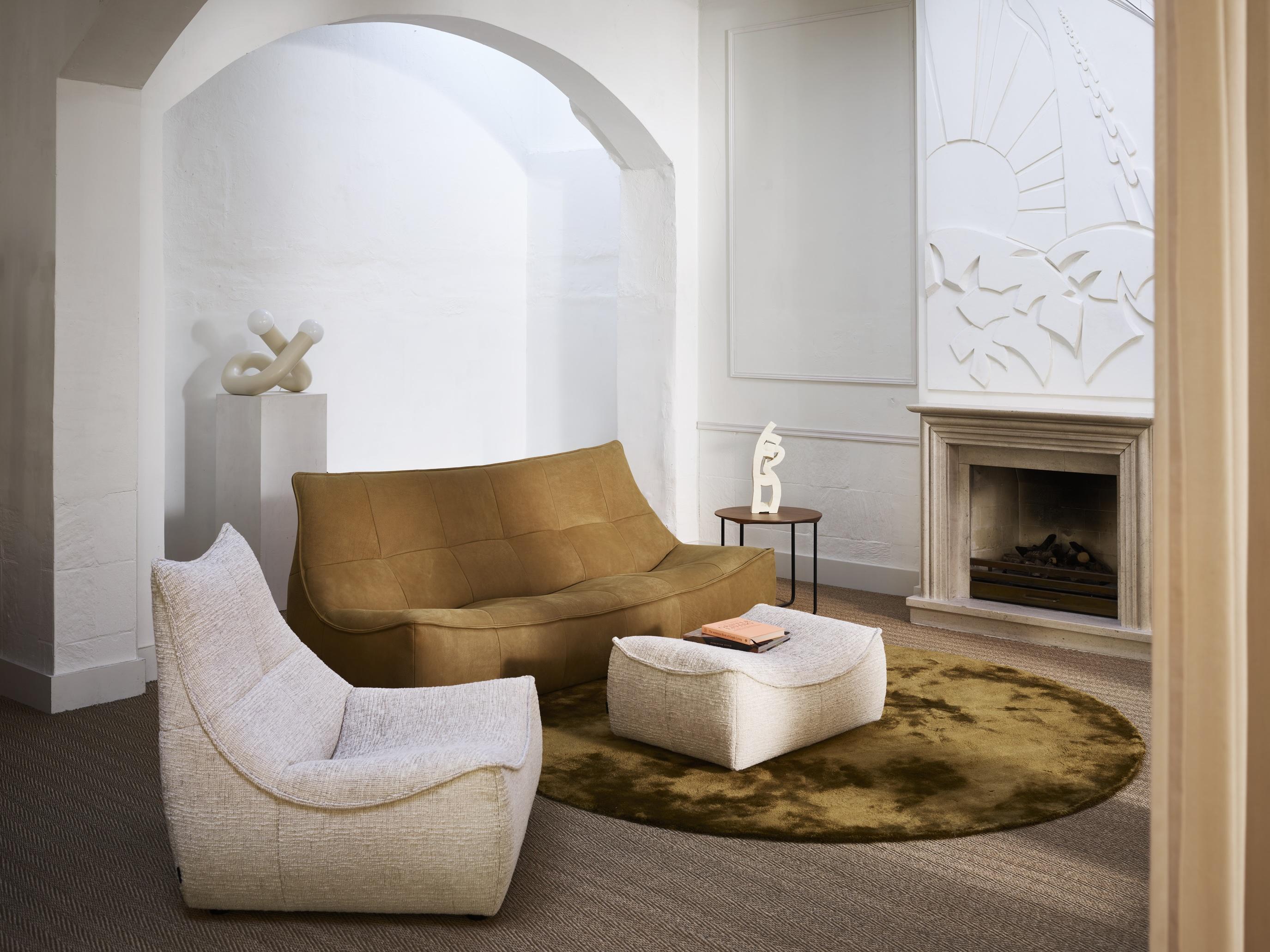 Customizable Montis Florence Lounge Chair by GERARD VAN DEN BERG In New Condition For Sale In New York, NY