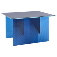 Mesa de cristal Montis Perry personalizable by MAX LIPSEY