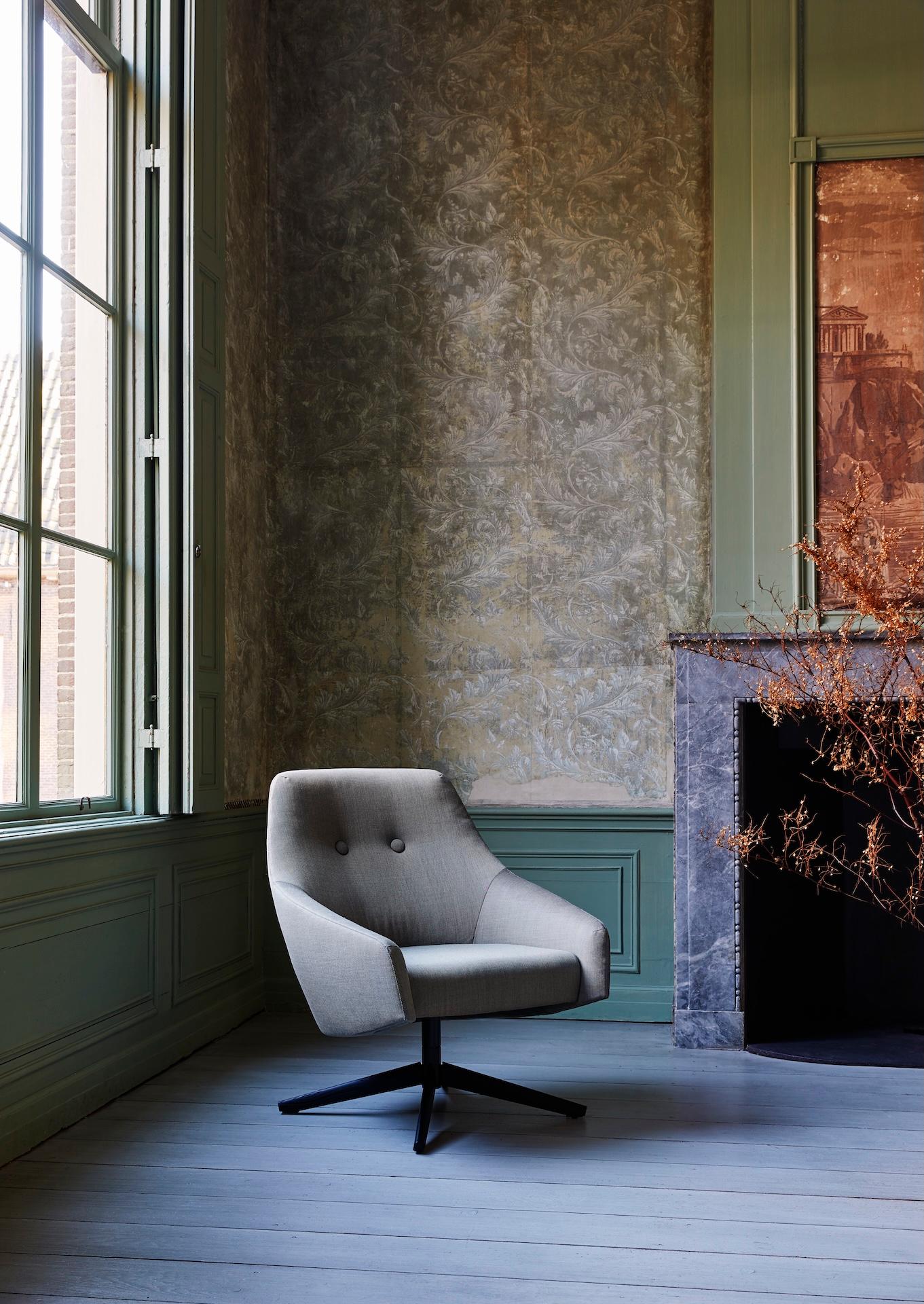 Silla baja giratoria Montis Puk personalizable by SIMON PENGELLY en venta 5