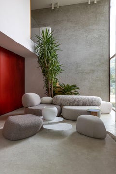 Das individuell anpassbare Sofasystem „Pebble Rubble“ von Moroso, entworfen von Front