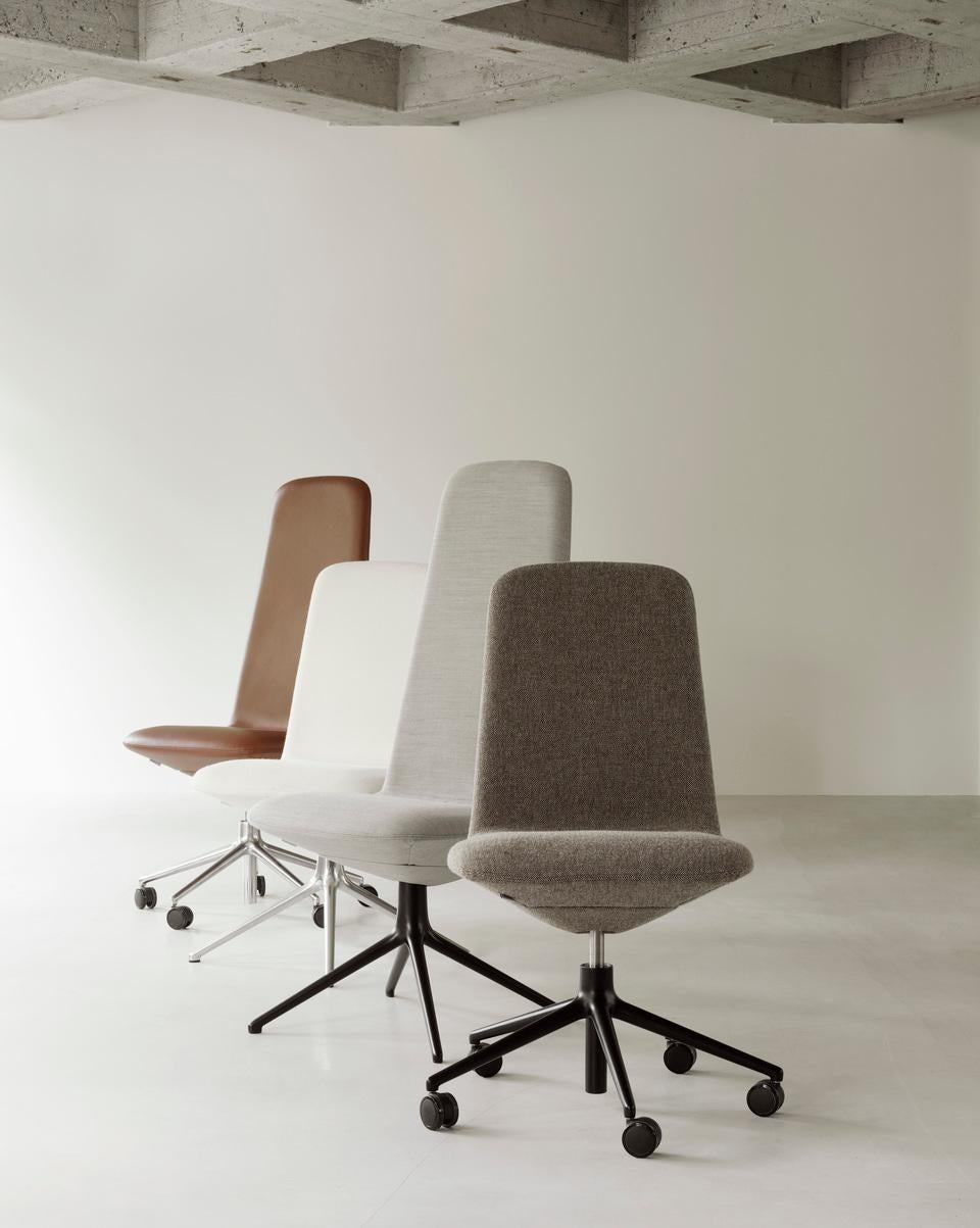 Contemporary Customizable Normann Copenhagen Off Chair High 4L Designed by Simon Legald For Sale