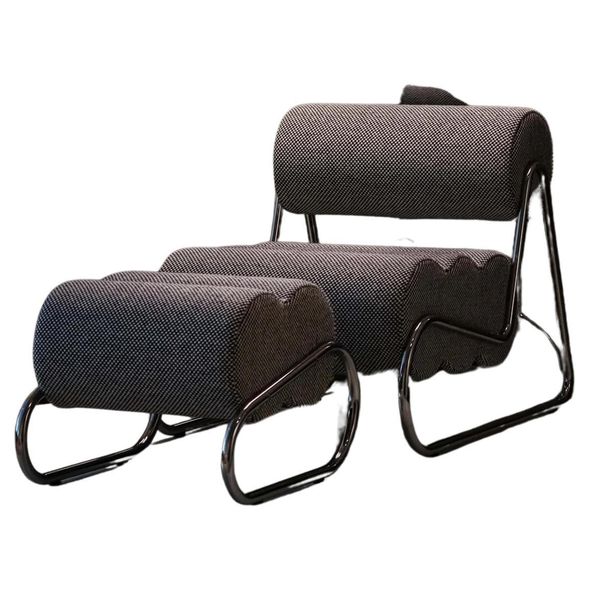Chaise et tabouret Norr11 personnalisables de Kristian Sofus Hansen & Tommy Hyldahl