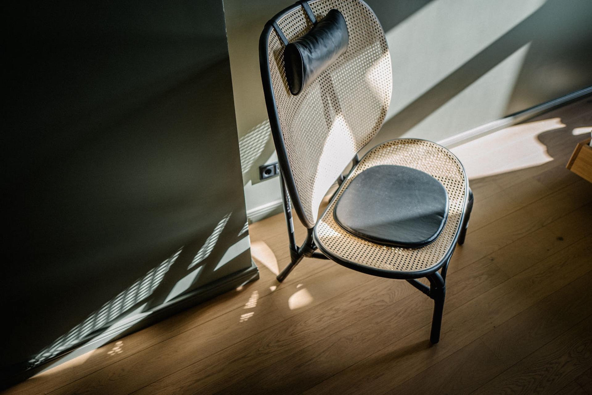 Customizable Norr11 Nomad Lounge Chair by Kristian Sofus Hansen & Tommy Hyldahl For Sale 12