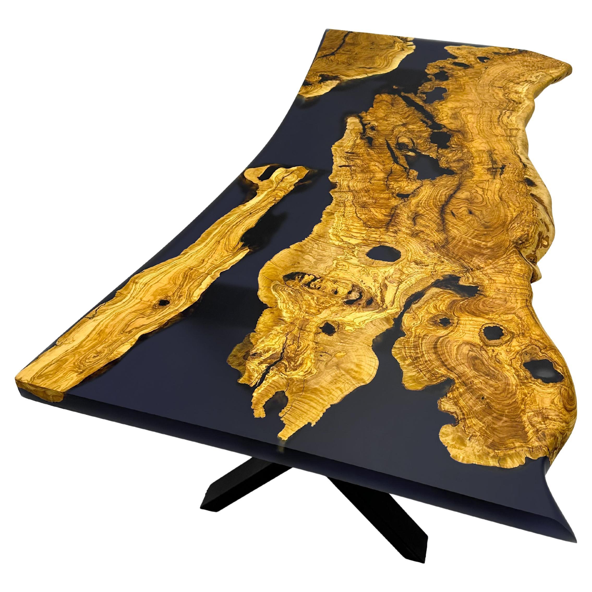 Mesa de comedor personalizable de madera de olivo y resina negra - Mesa por encargo en venta