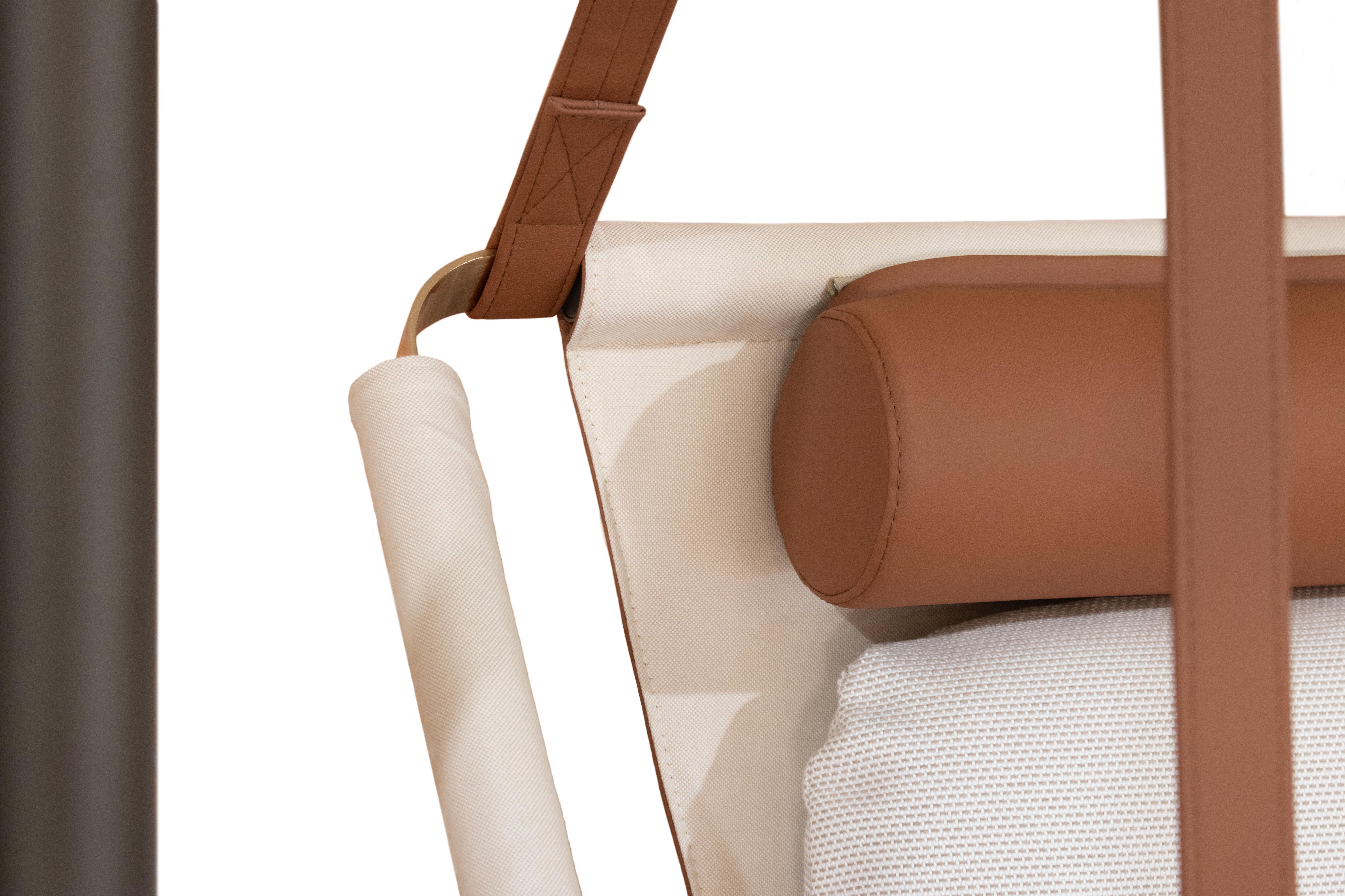 Columpio de exterior personalizable con detalles de cuero Siglo XXI y contemporáneo en venta