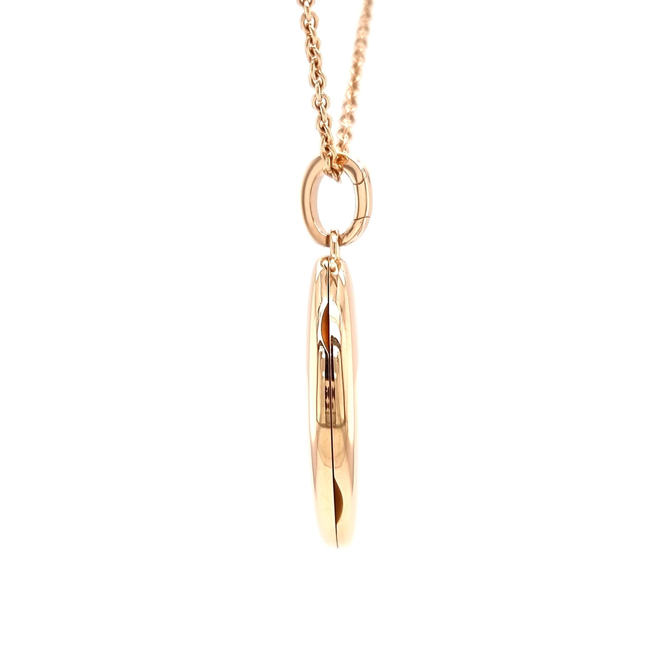Customizable Oval Polished Locket Pendant Necklace  - 18k Rose Gold 23.0*32.0 mm For Sale 6