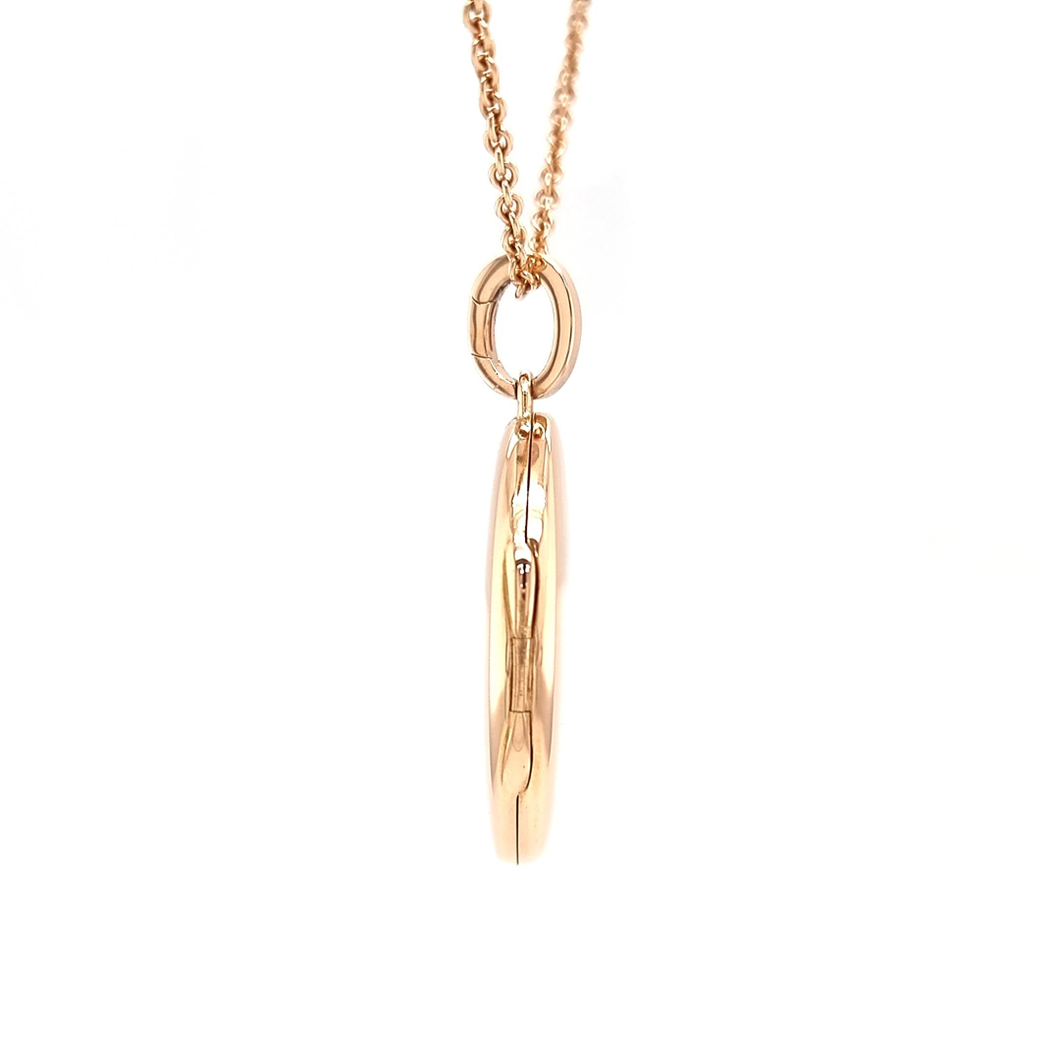 Customizable Oval Polished Locket Pendant Necklace  - 18k Rose Gold 23.0*32.0 mm For Sale 3