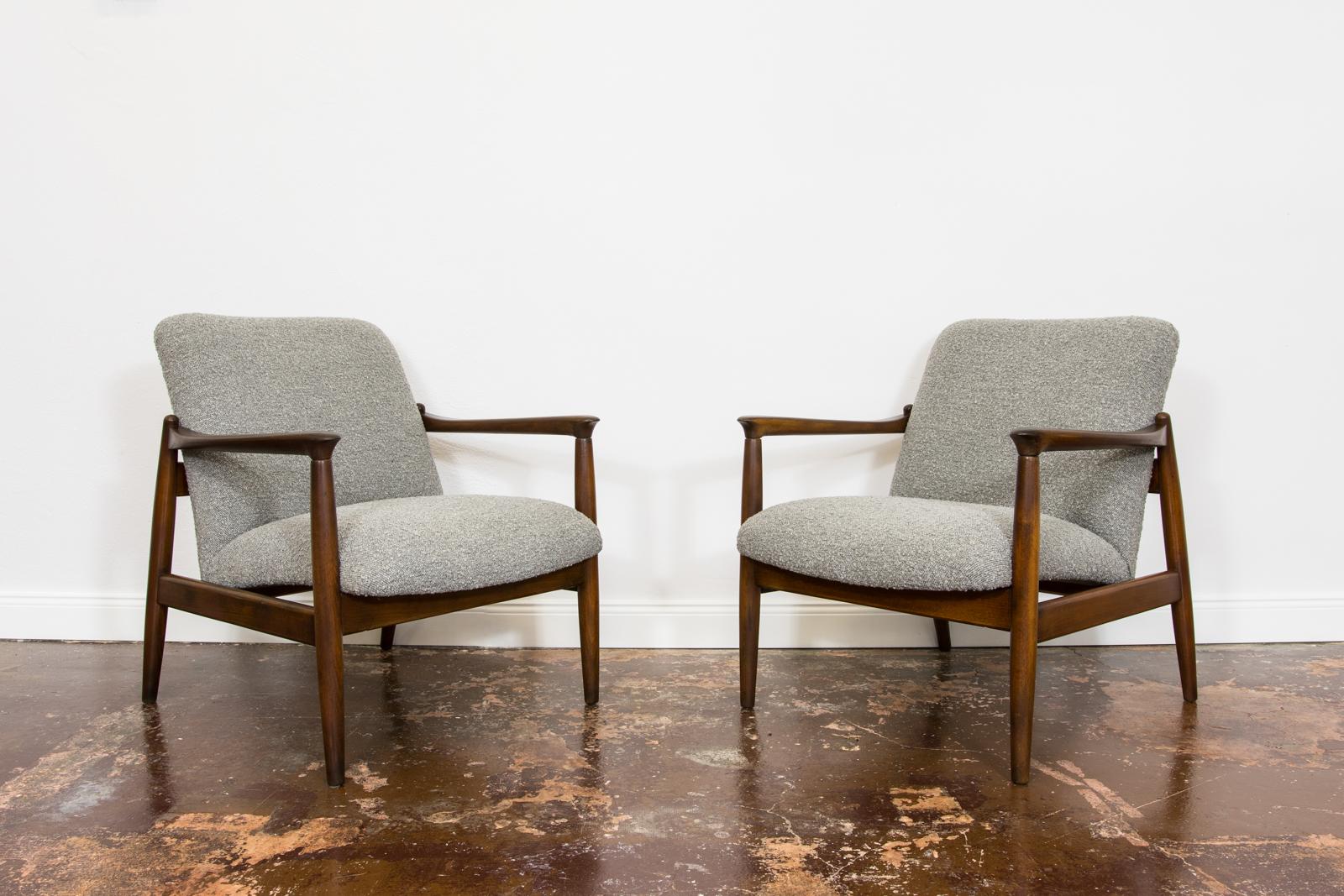 Mid-Century Modern Customizable Pair Of Mid Century GFM64 Armchairs By Edmund Homa, 1960's For Sale