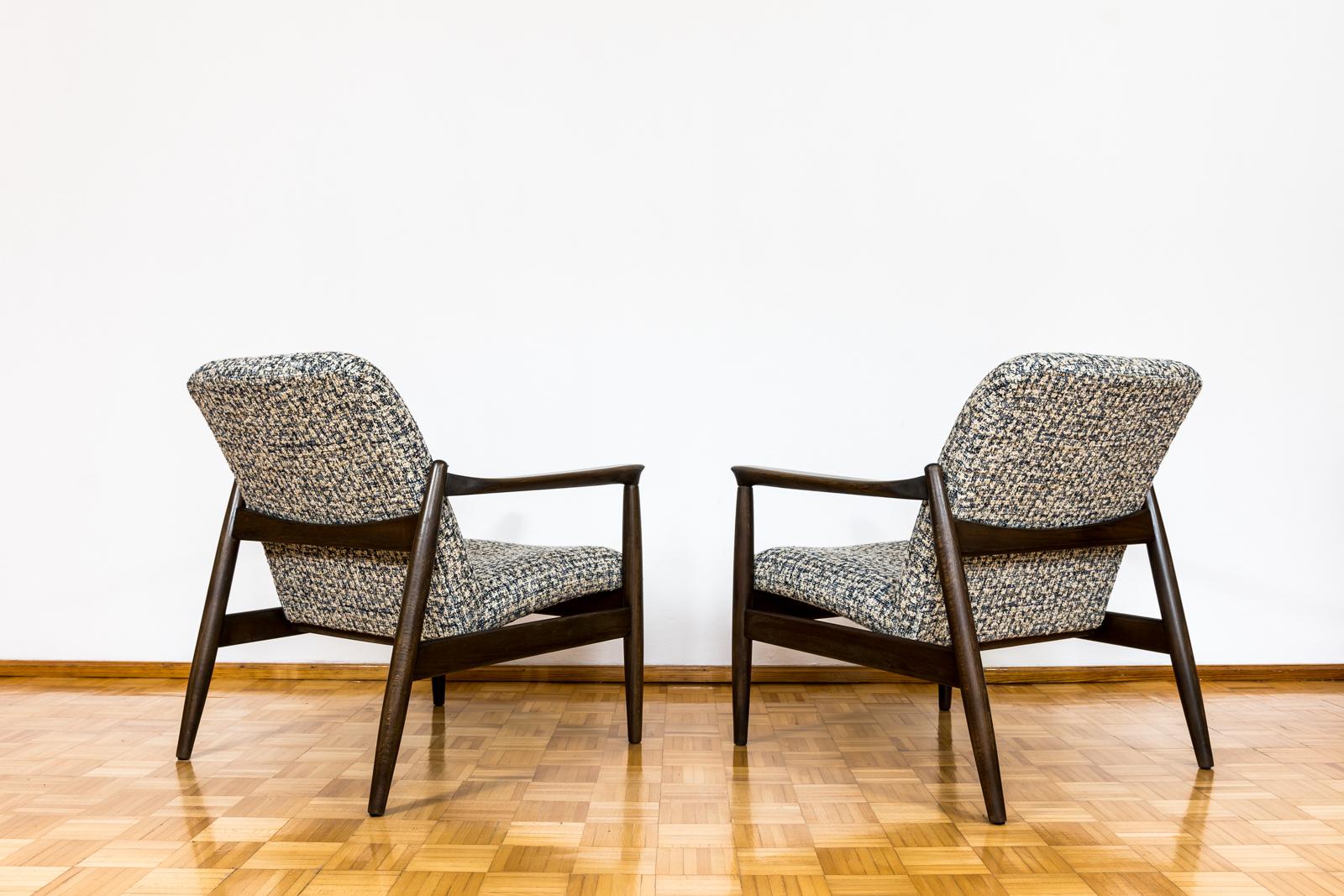 Anpassbares Paar restaurierter Sessel aus der Mitte des Jahrhunderts von Edmund Homa, 1960er Jahre (Mitte des 20. Jahrhunderts) im Angebot