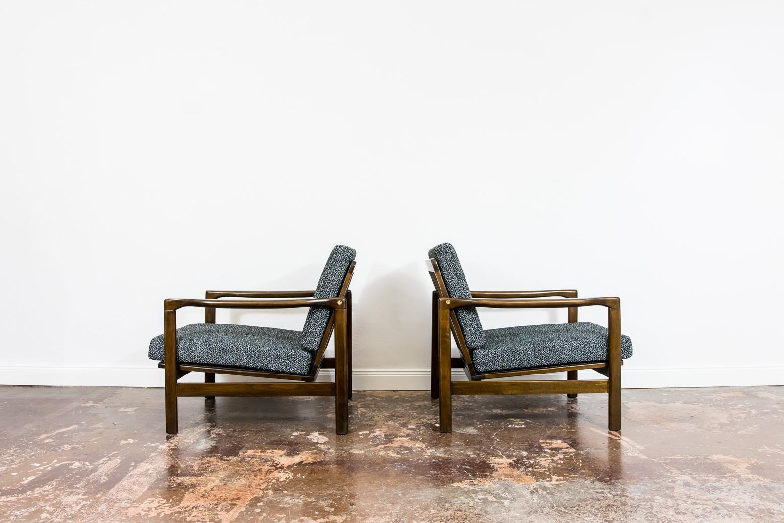 Beech Customizable Pair Of Mid Century Armchairs B7522 by Zenon Bączyk, 1960's For Sale