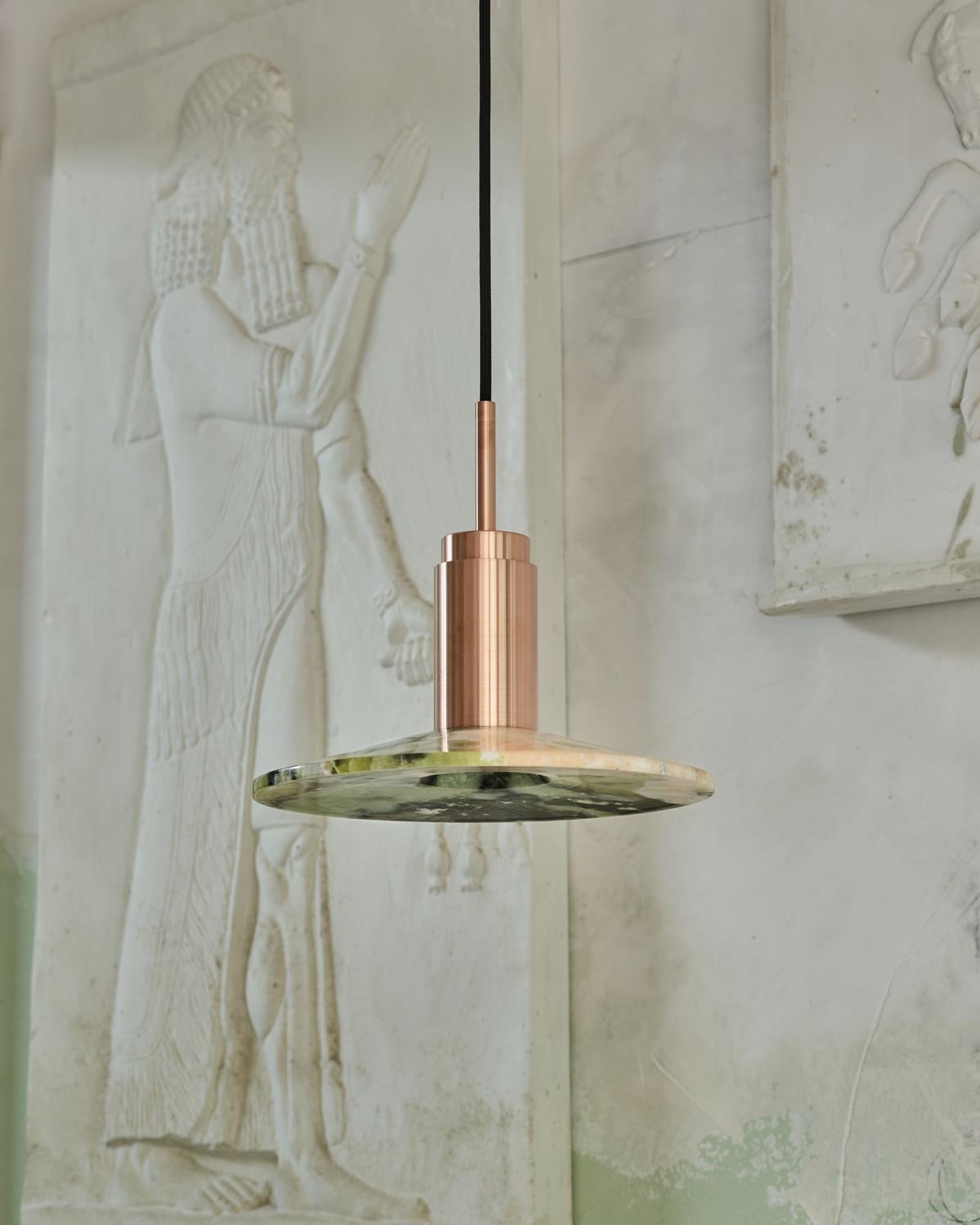 Lampada a sospensione personalizzabile 'Donya Spot' di Anour, Ambra solare, Ottone lucido in vendita 3