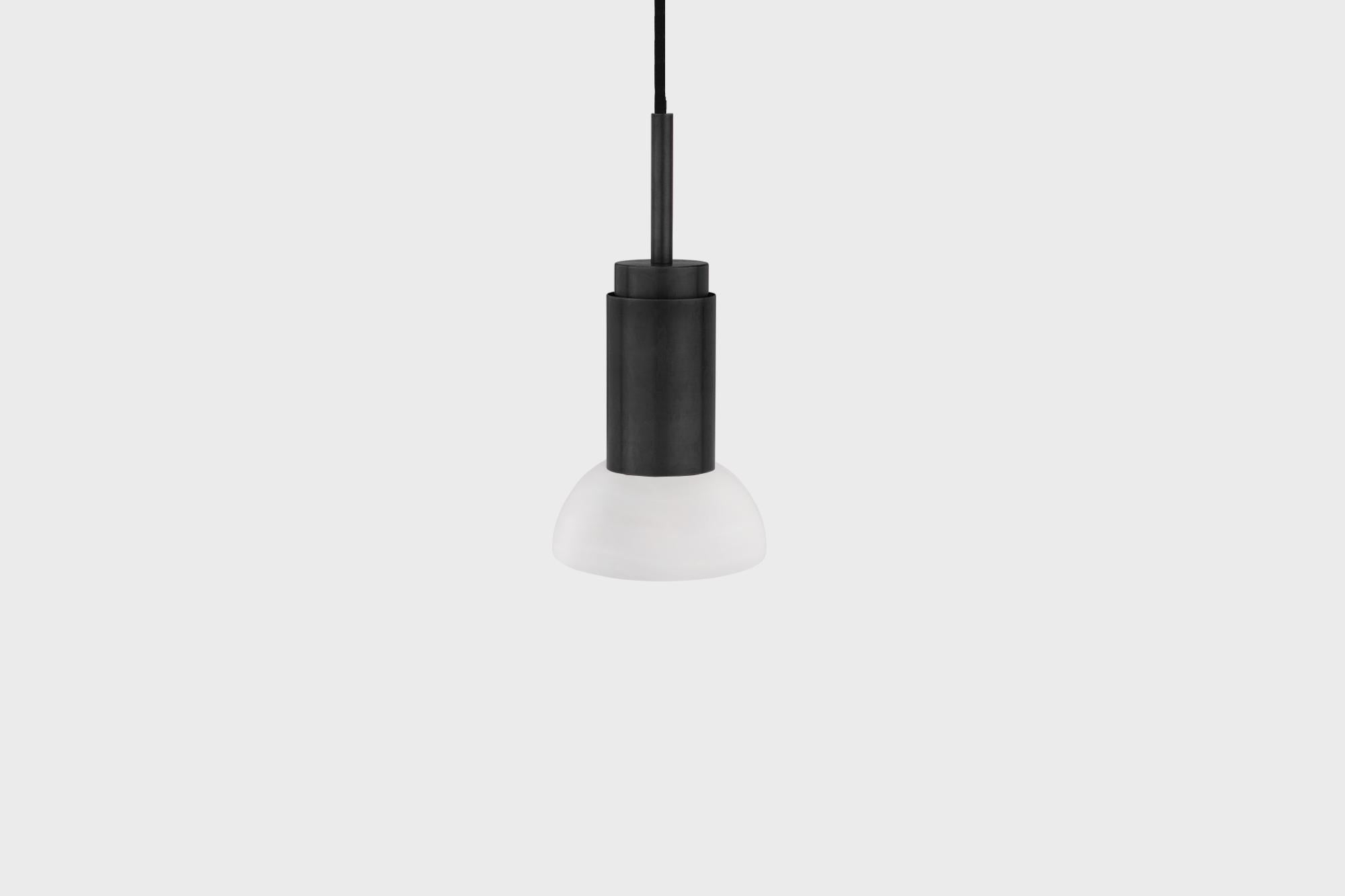 Moderno Lampada a sospensione personalizzabile 'Donya Spot' di Anour, White Moon, Black Steel in vendita