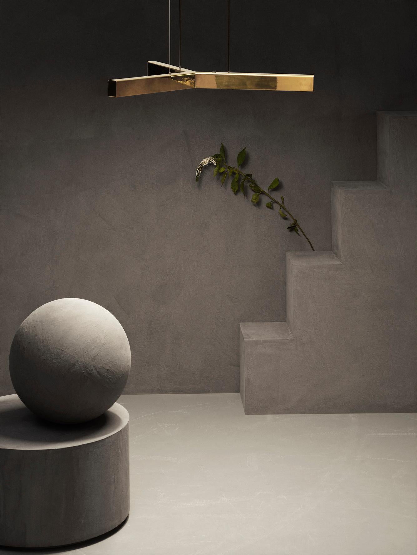 Danois Lampe suspendue personnalisable Y-Model par Anour, laiton brossé en vente