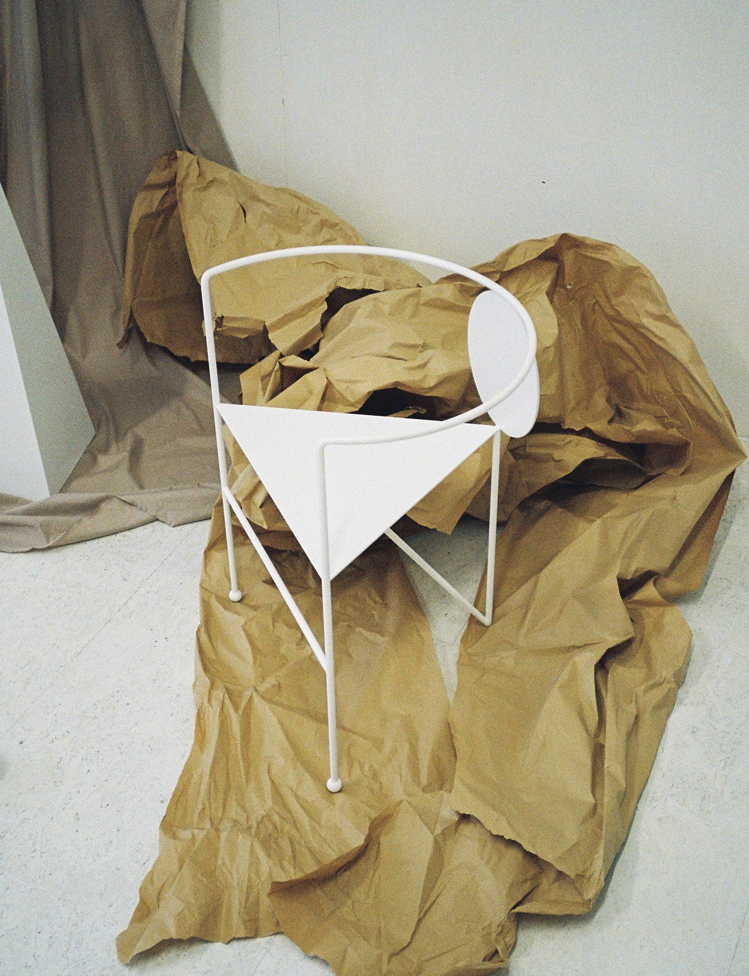 Contemporary Customizable Powder-Coated Steel Sculptural Triangle Chair by Nazara Lazaro For Sale