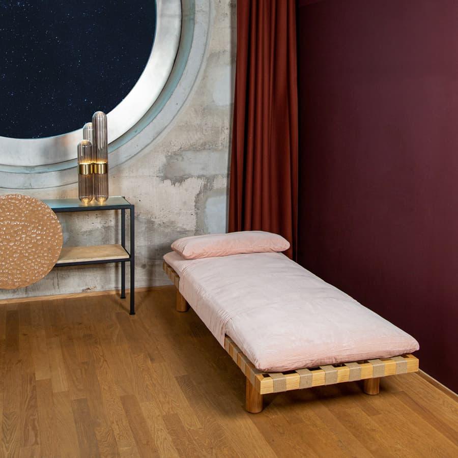 Customizable Pulpo Pallet DAYBED BY SEBASTIAN HERKNER In New Condition For Sale In New York, NY