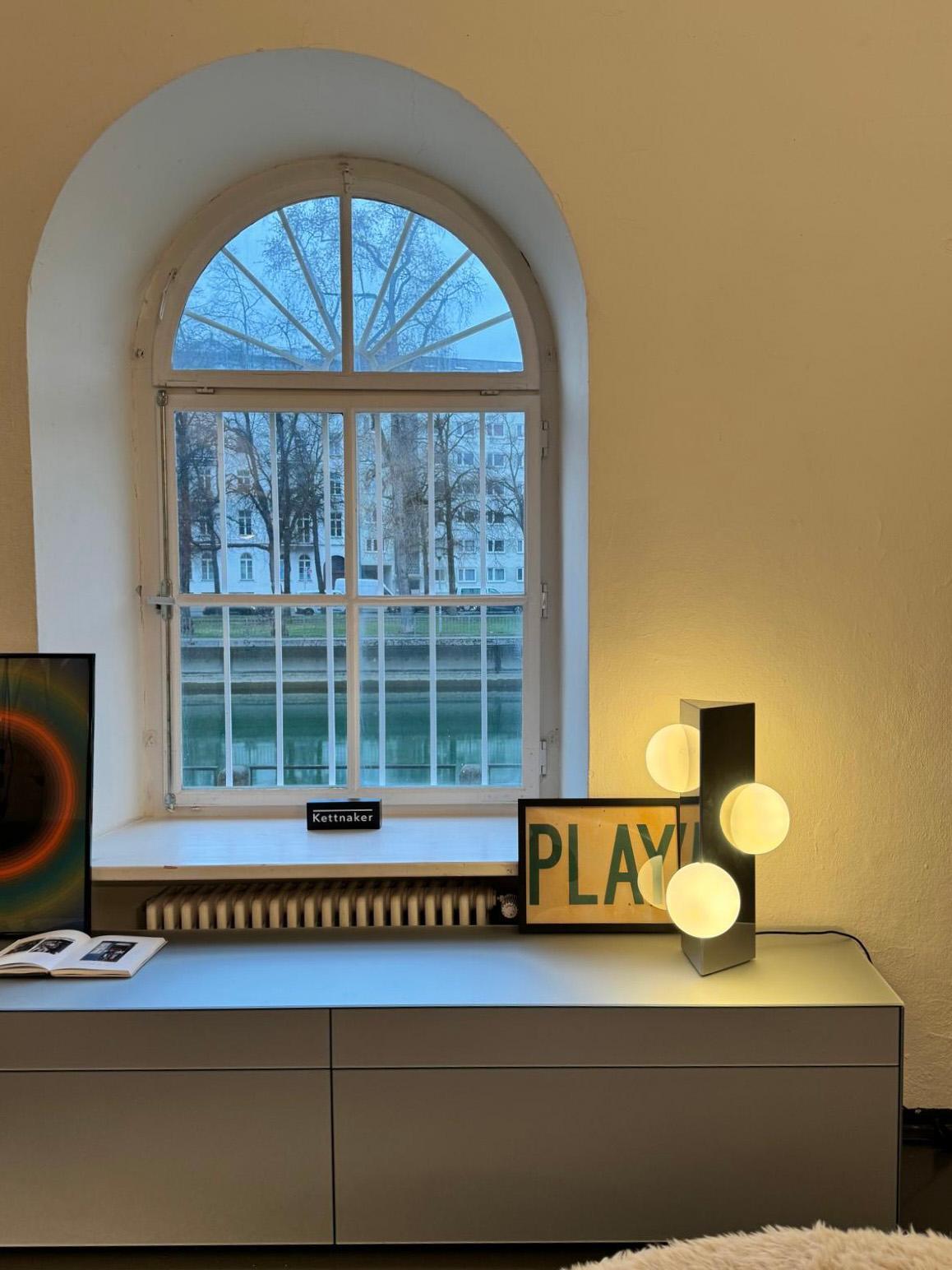 Customizable Pulpo Sfera TABLE LIGHT or FLOOR LIGHT BY VICTORIA WILMOTTE For Sale 1