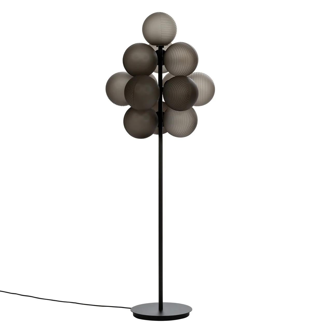 Customizable Pulpo Stellar Grape Lamp by Sebastian Herkner In New Condition For Sale In New York, NY