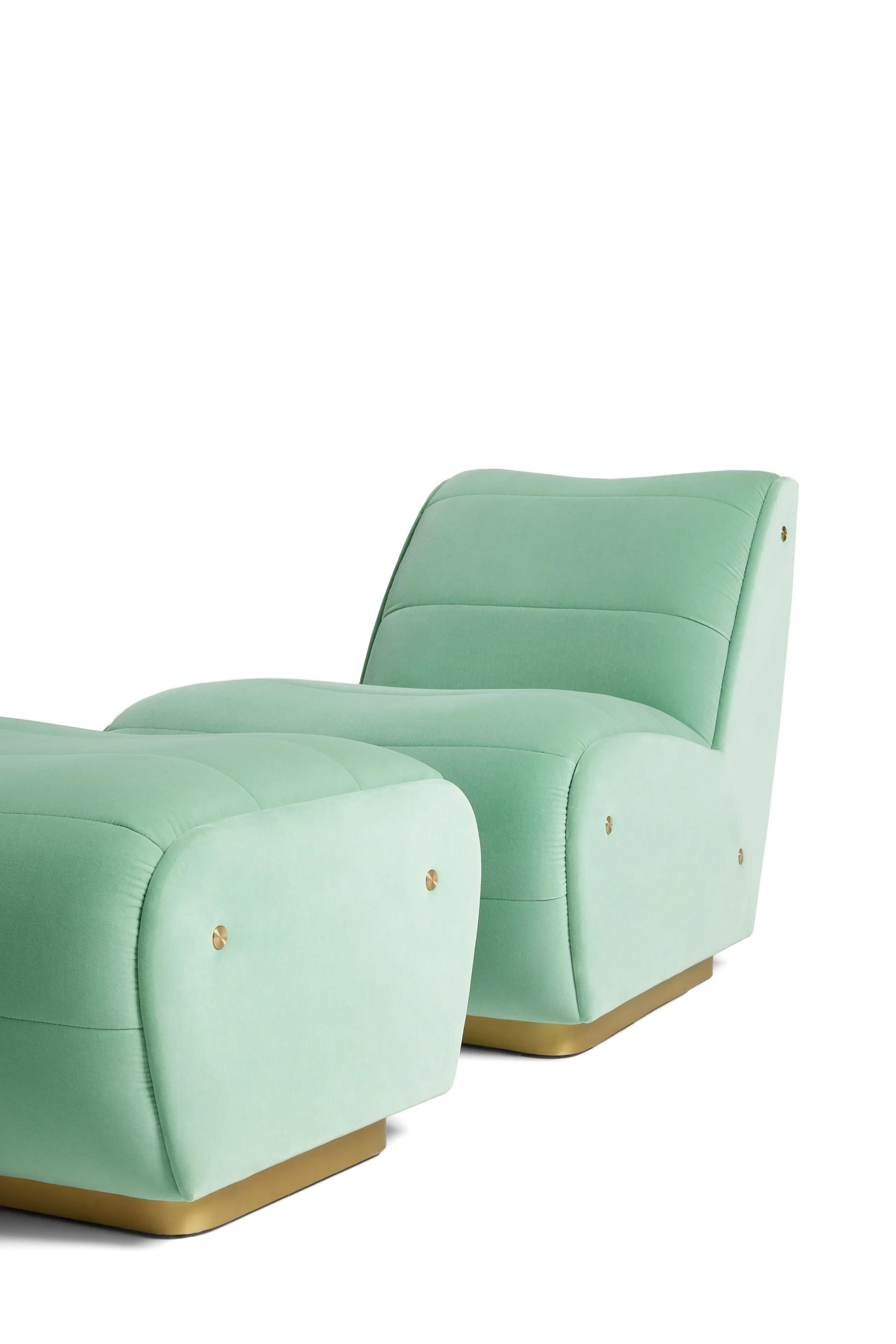 Conjunto personalizable de sillón y otomana de estilo retro by Munna Design Moderno en venta