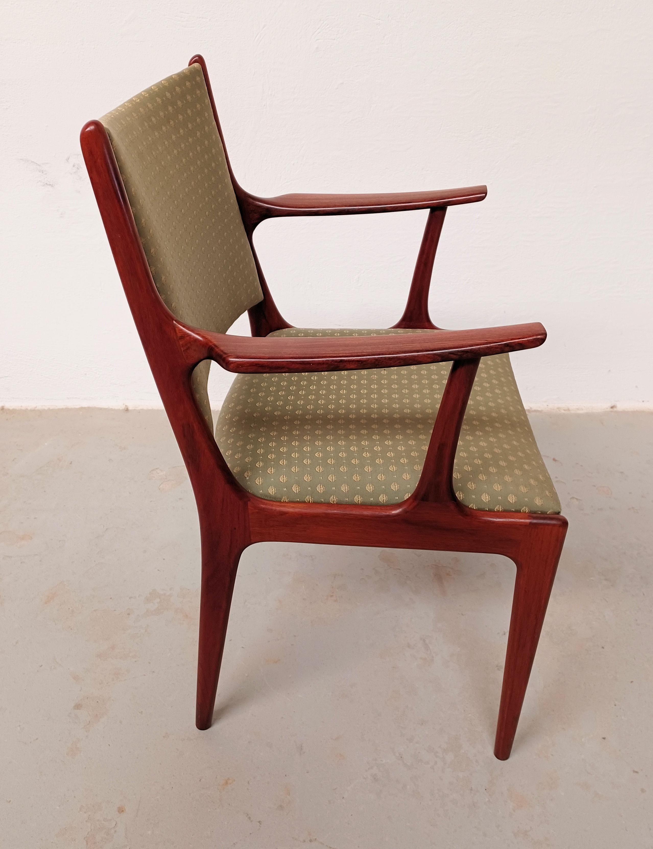Johannes Andersen Rosewood Armhairs Exellent Condition Customizable Reupholstery For Sale 4
