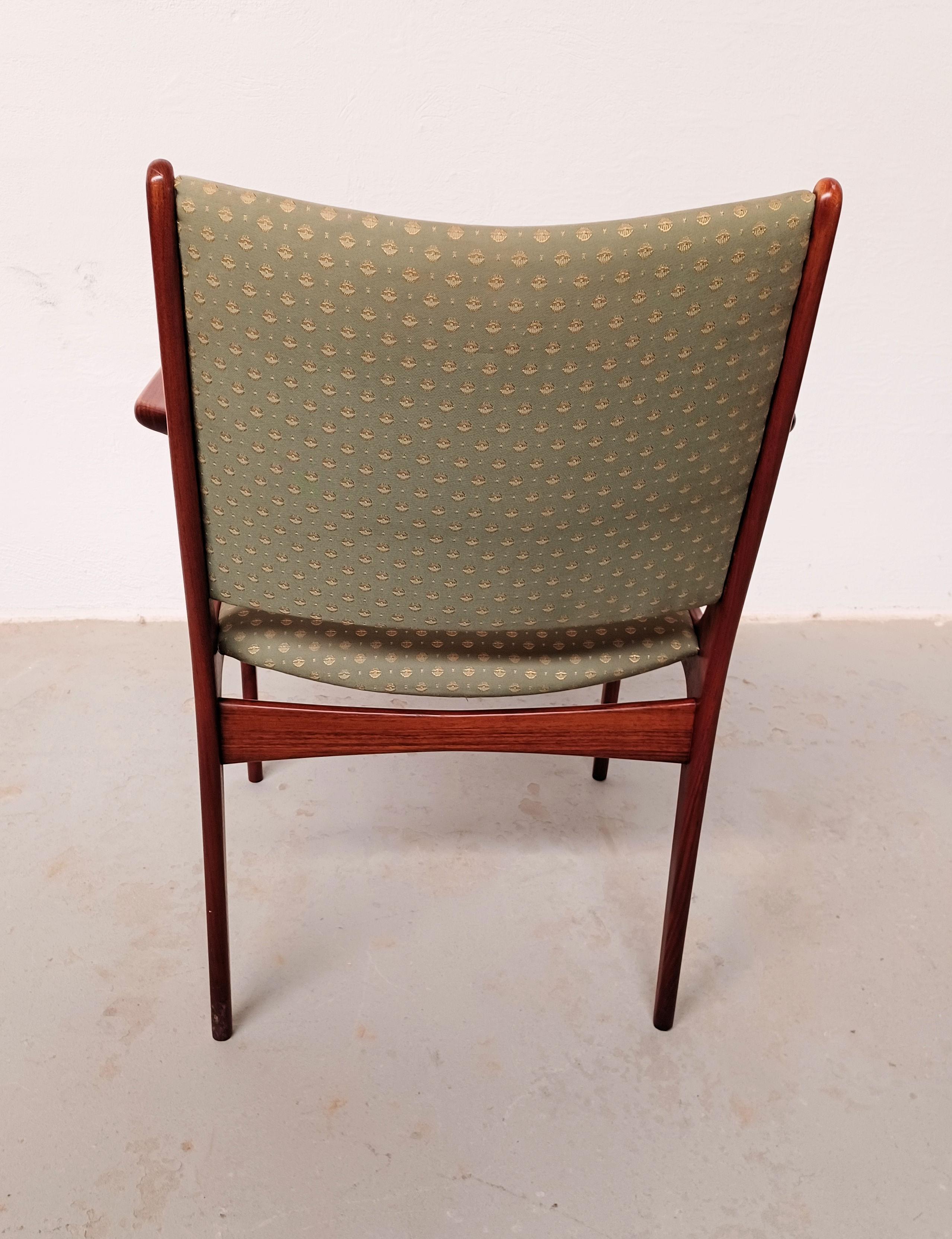 Johannes Andersen Rosewood Armhairs Exellent Condition Customizable Reupholstery For Sale 2