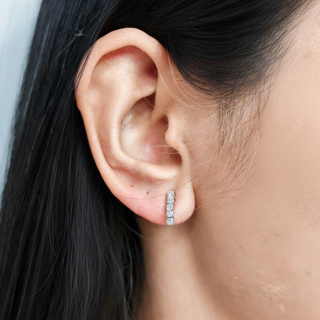 Customizable Round Brilliant Cut Linear Diamond D… - image 6