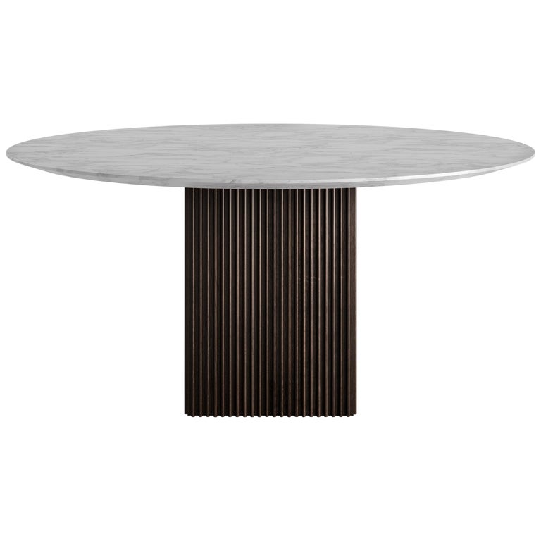 DK3 Ten dining table, new, offered by 