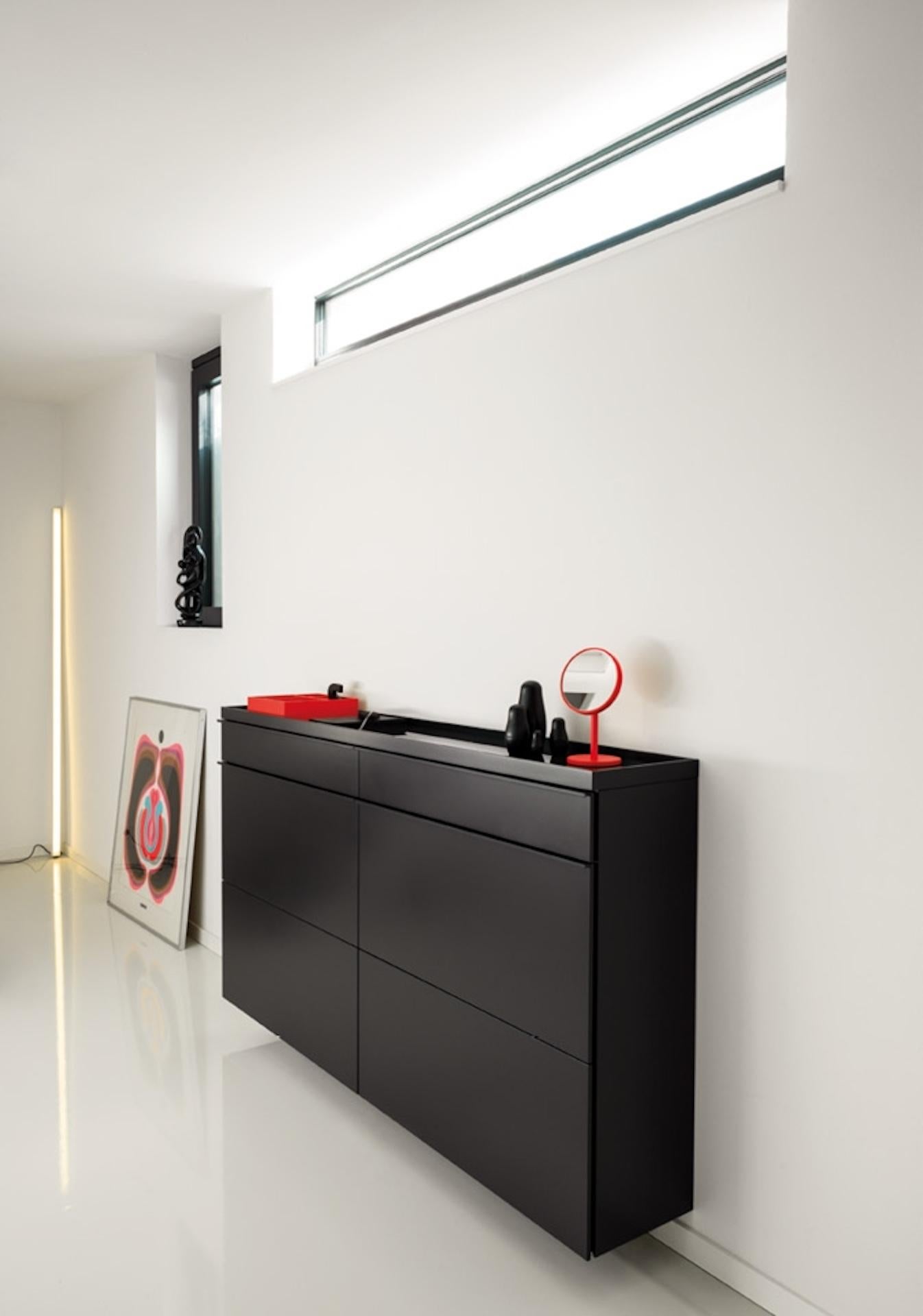 Schonbuch Basic Shoe Wood Cabinet personnalisable  par l'équipe de Schönbuch en vente 2
